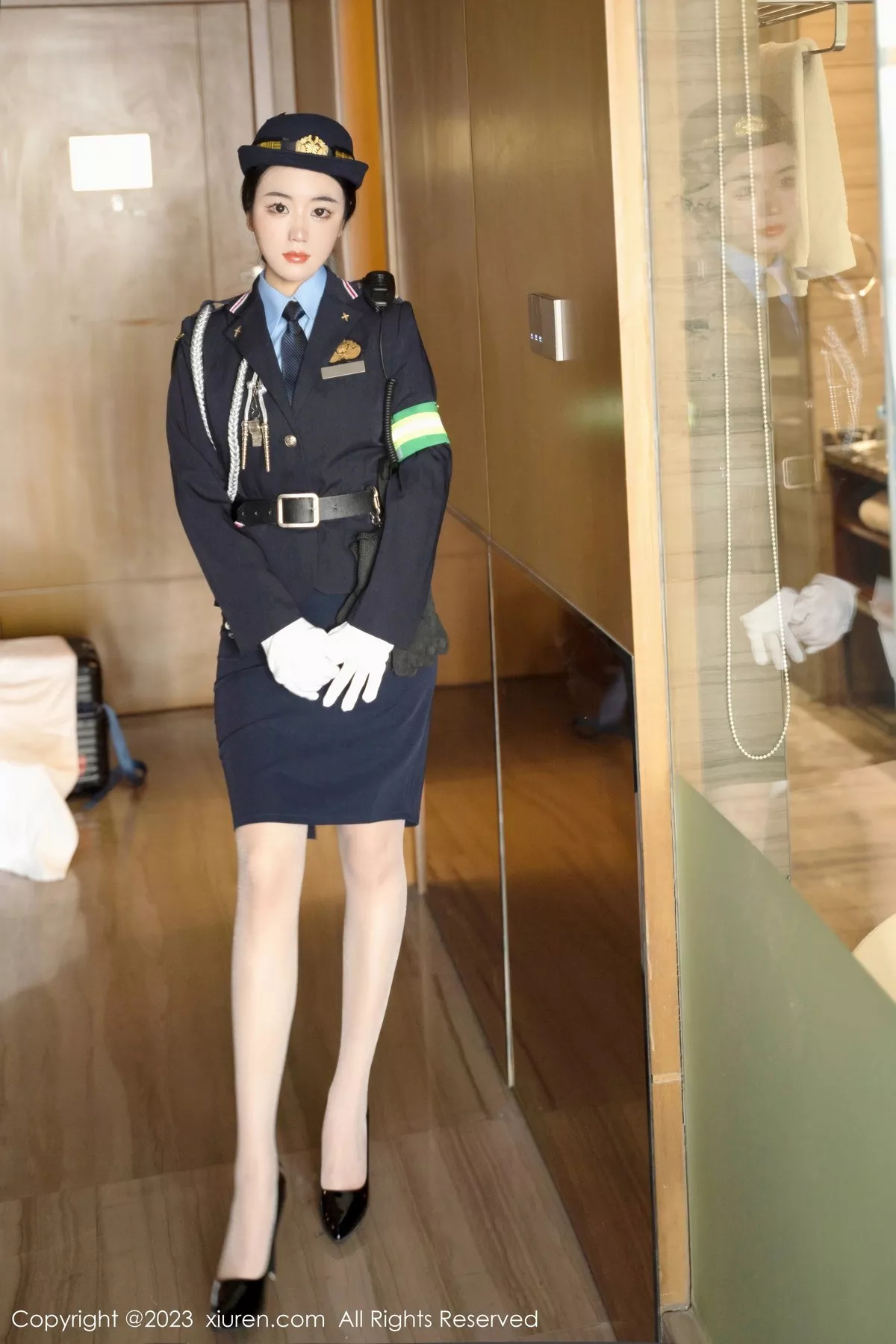 图片[10]-[XiuRen秀人网]第6497期汐汐爱吃草莓写真-秀人集