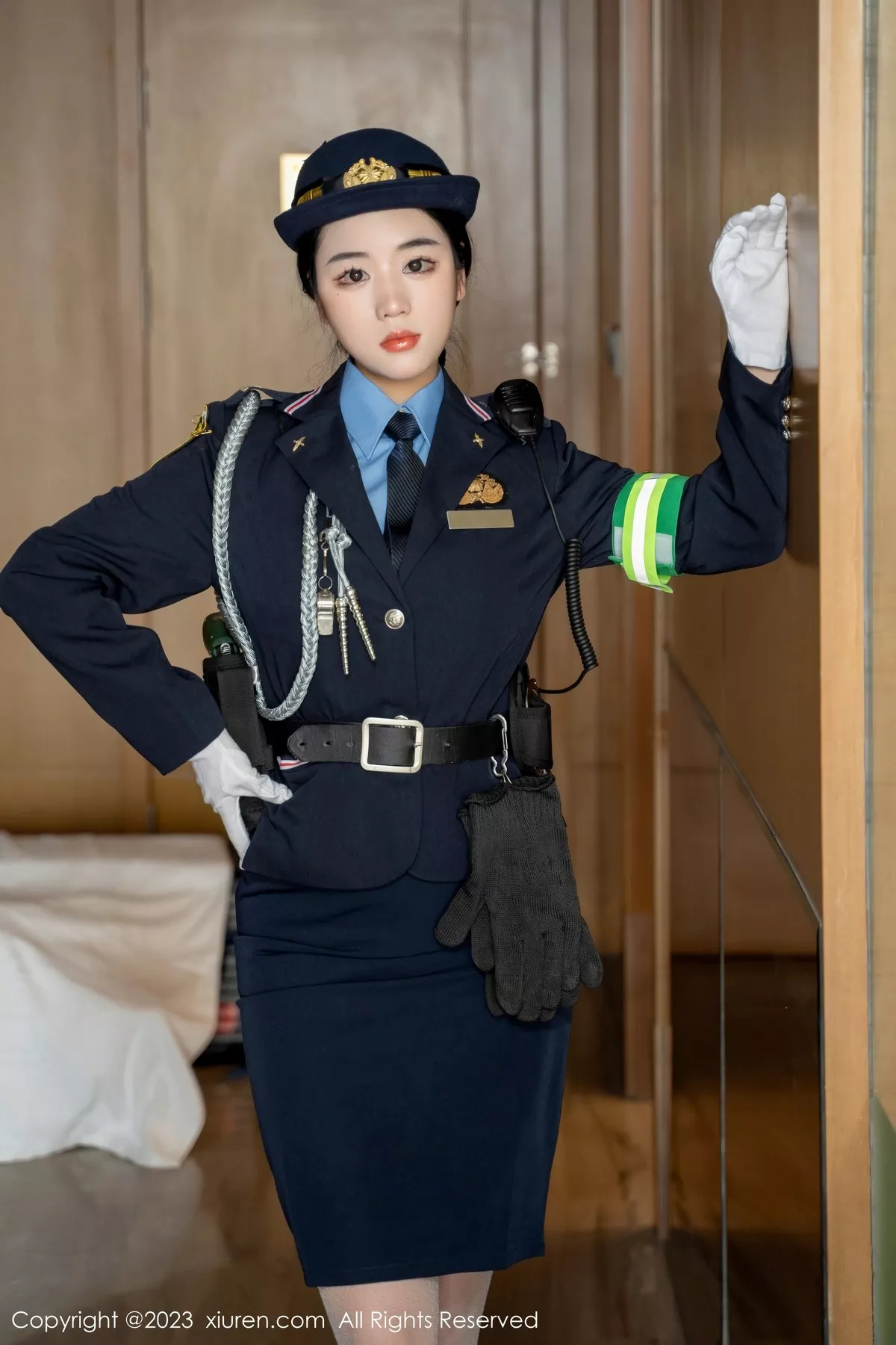 图片[20]-[XiuRen秀人网]第6497期汐汐爱吃草莓写真-秀人集