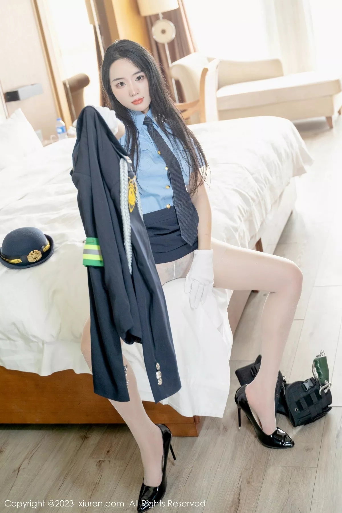 图片[33]-[XiuRen秀人网]第6497期汐汐爱吃草莓写真-秀人集