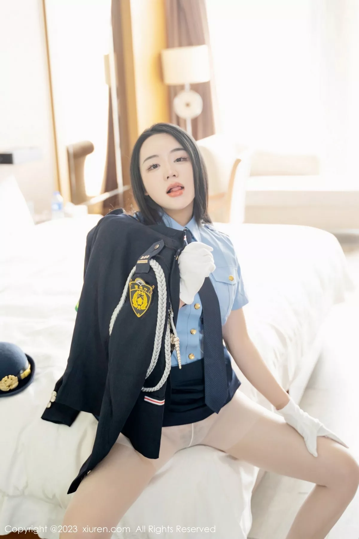 图片[35]-[XiuRen秀人网]第6497期汐汐爱吃草莓写真-秀人集