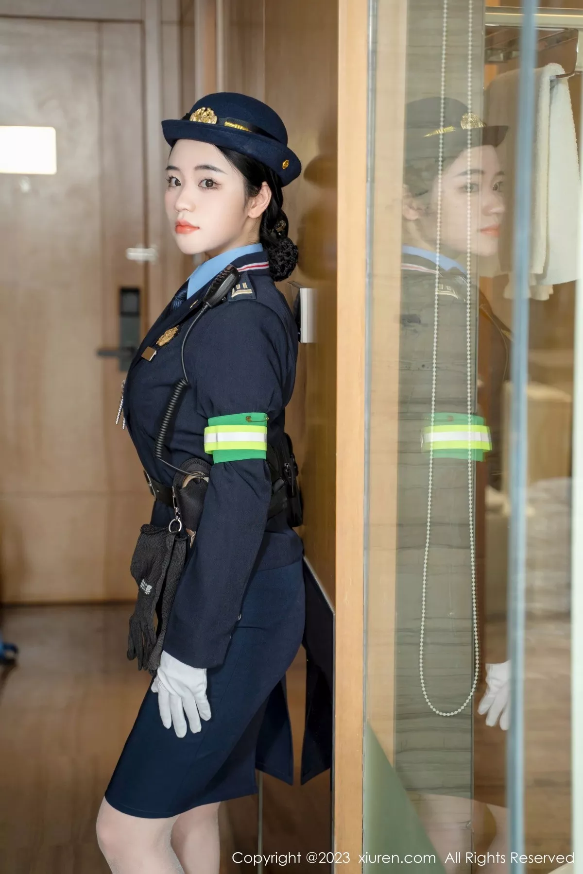 图片[17]-[XiuRen秀人网]第6497期汐汐爱吃草莓写真-秀人集