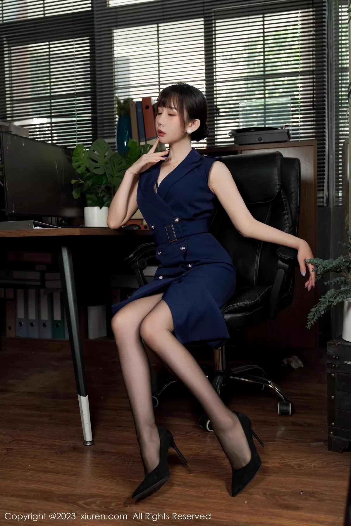 图片[16]-[XiuRen秀人网]第6737期波巧酱写真-秀人集