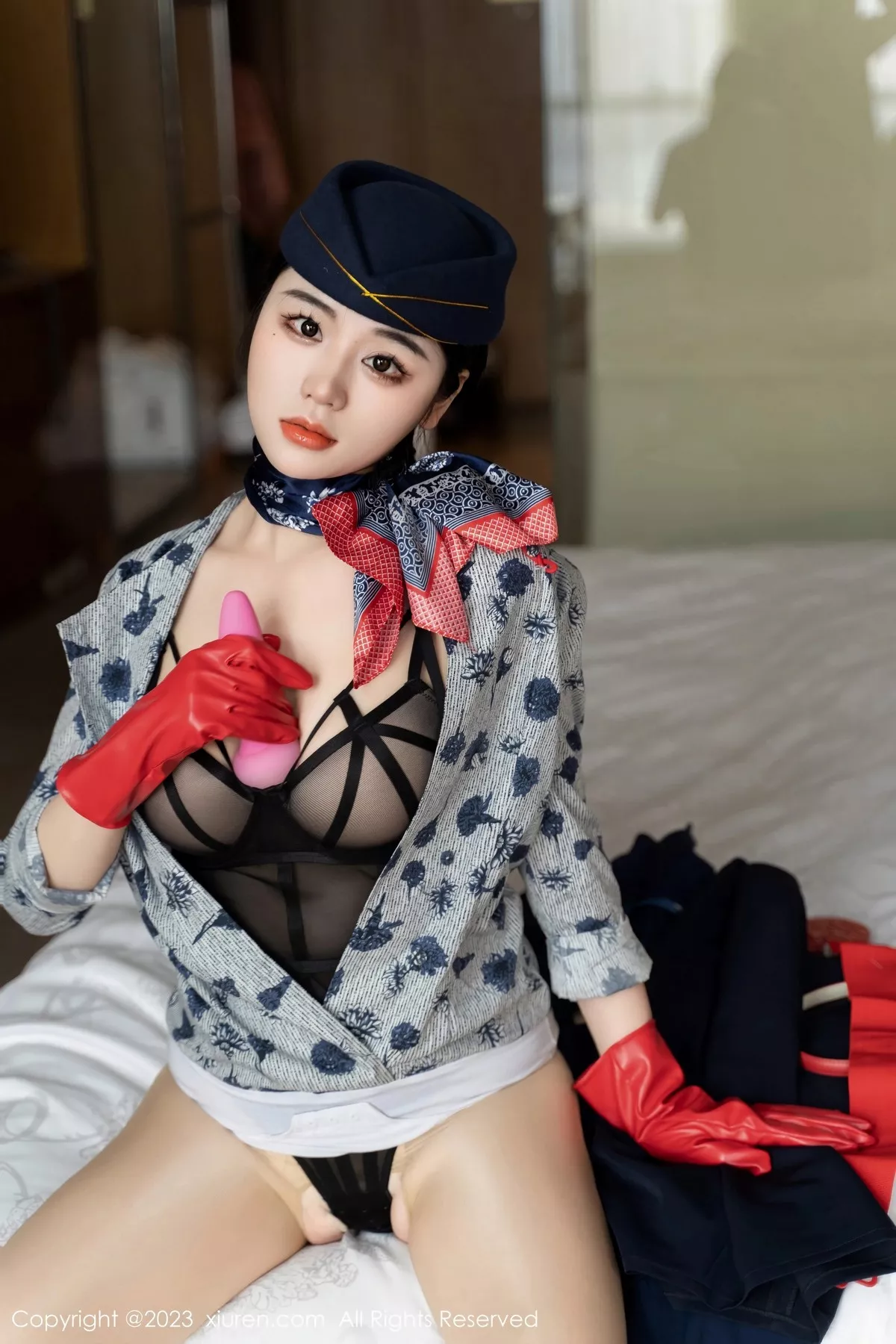 图片[38]-[XiuRen秀人网]第6790期汐汐爱吃草莓写真-秀人集