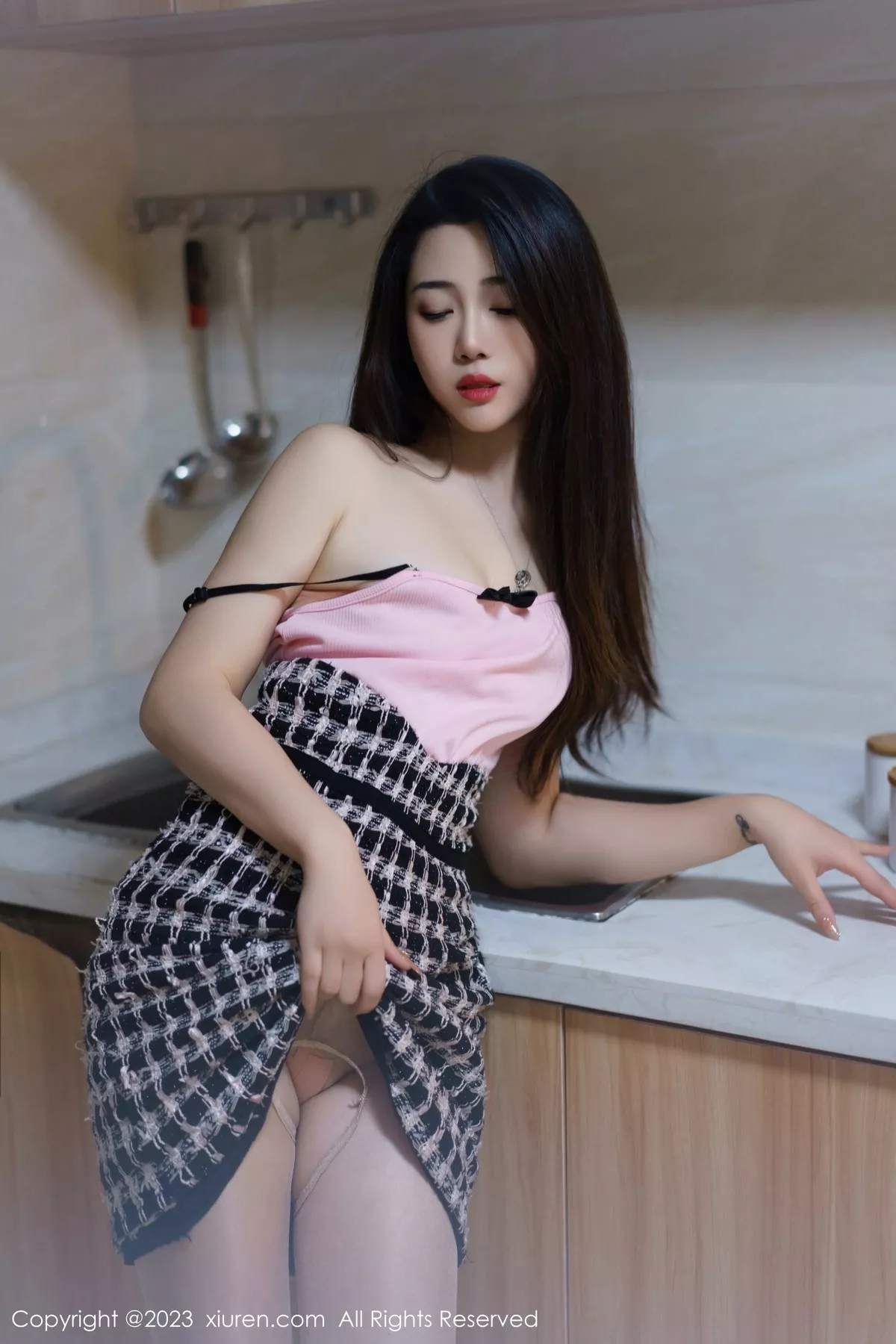 图片[6]-[XiuRen秀人网]第6799期严利娅写真-秀人集