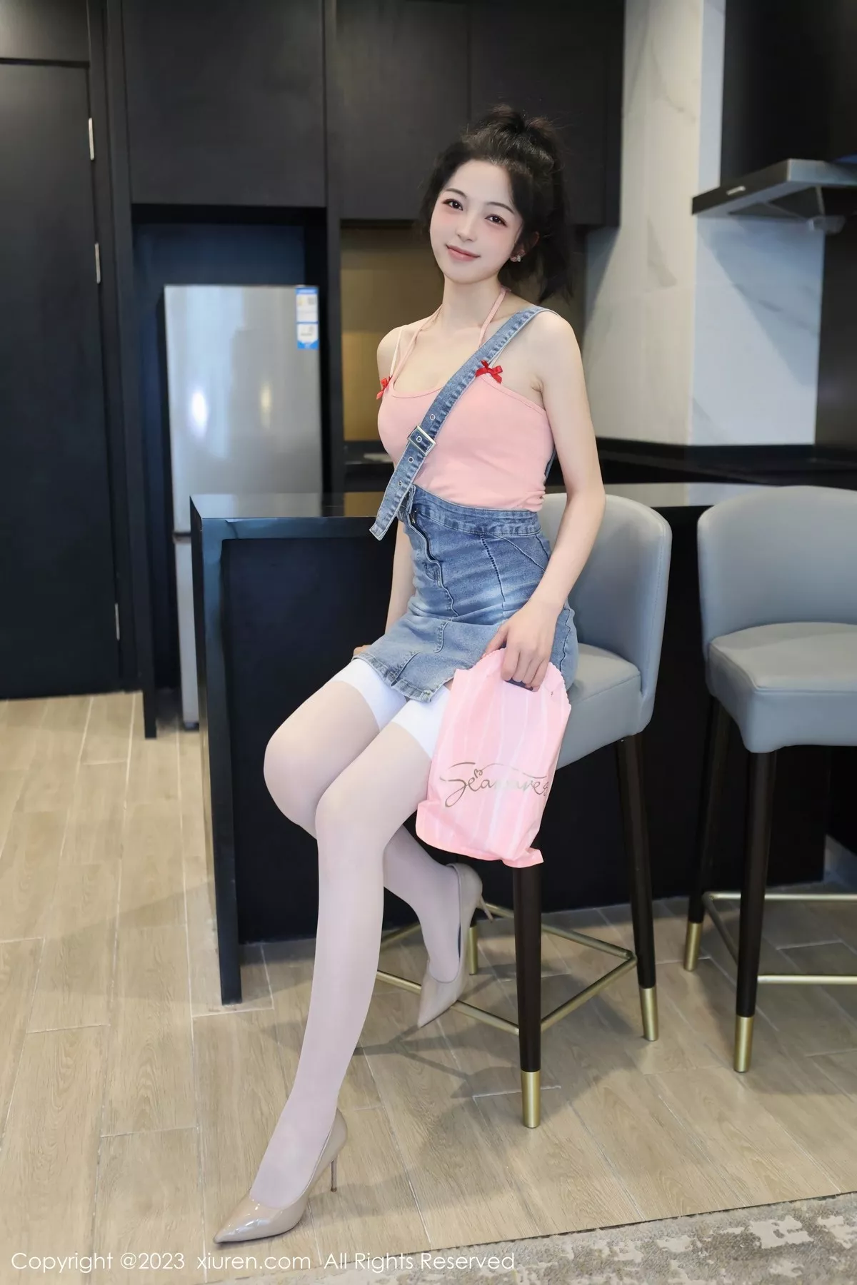 图片[4]-[XiuRen秀人网]第6816期茜茜写真-秀人集