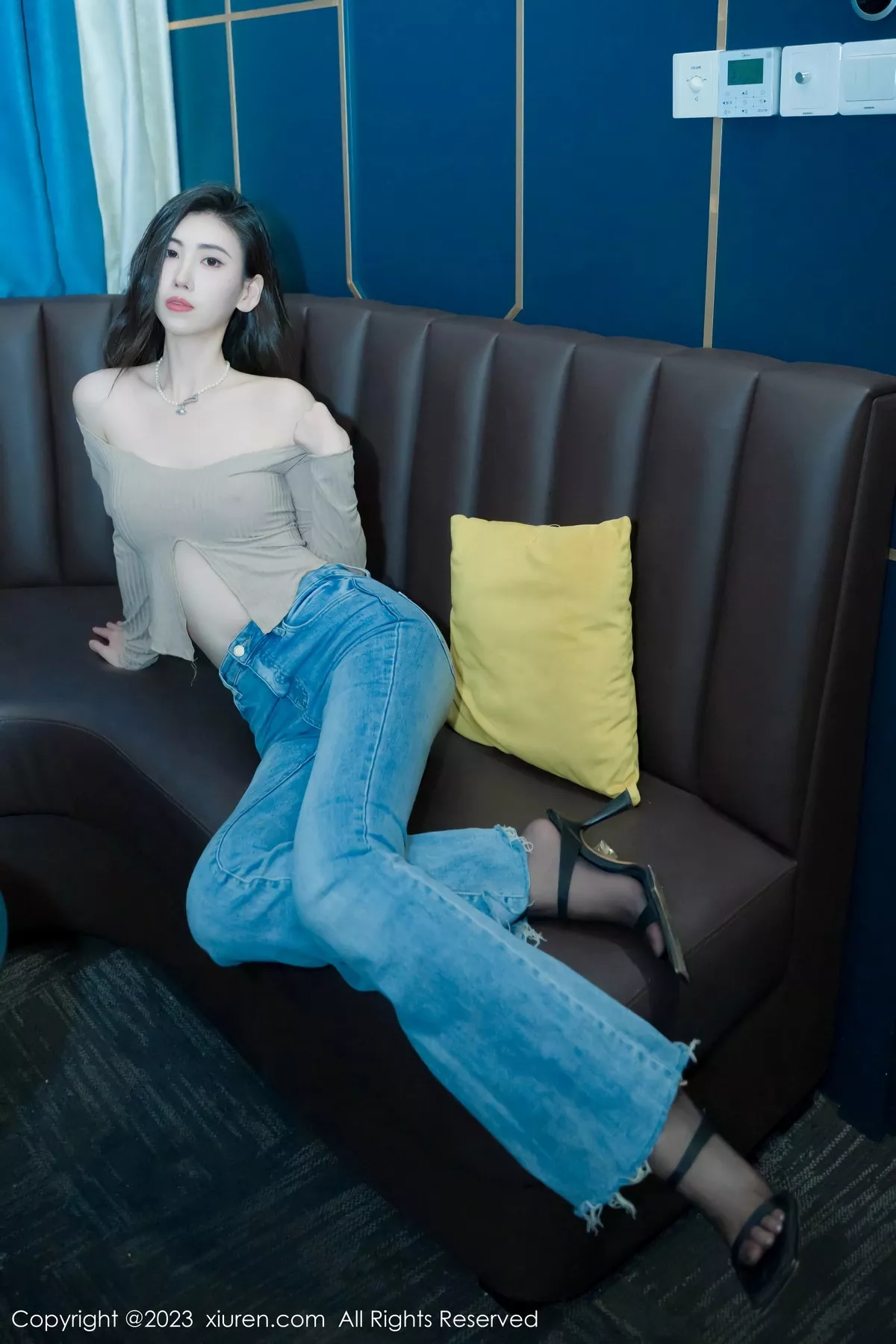 图片[10]-[XiuRen秀人网]第7041期章芃芃写真-秀人集