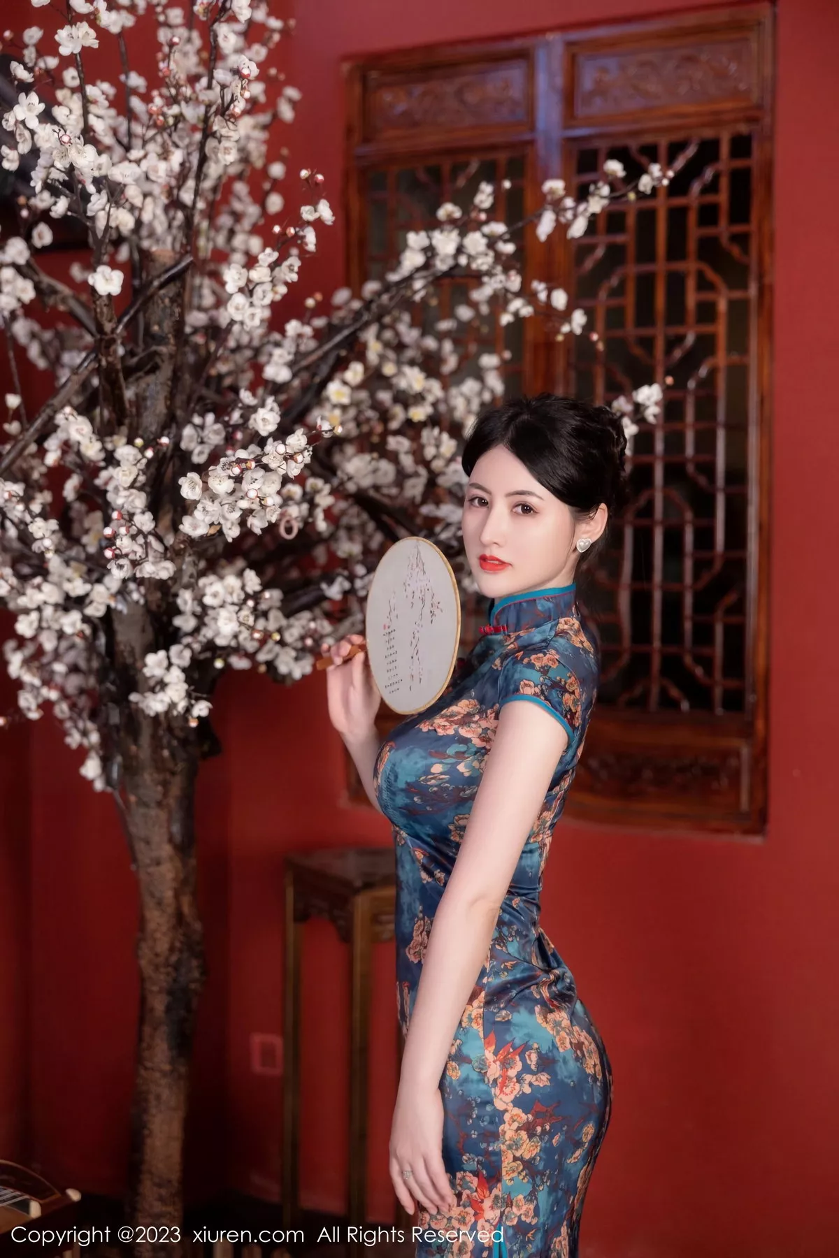 图片[8]-[XiuRen秀人网]第7051期诗诗写真-秀人集