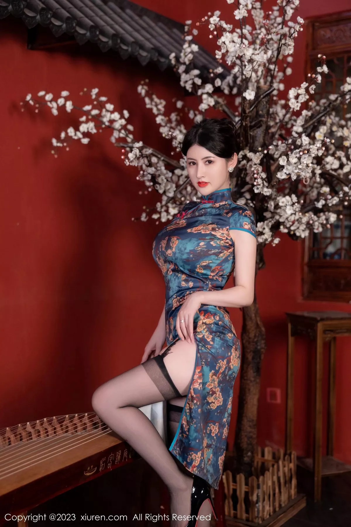 图片[13]-[XiuRen秀人网]第7051期诗诗写真-秀人集