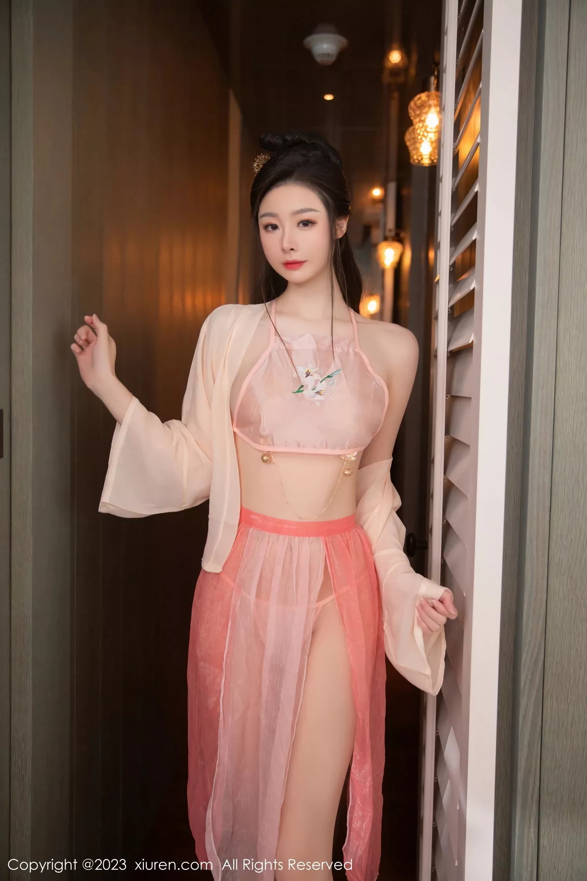 图片[2]-[XiuRen秀人网]第7075期是小逗逗写真-秀人集