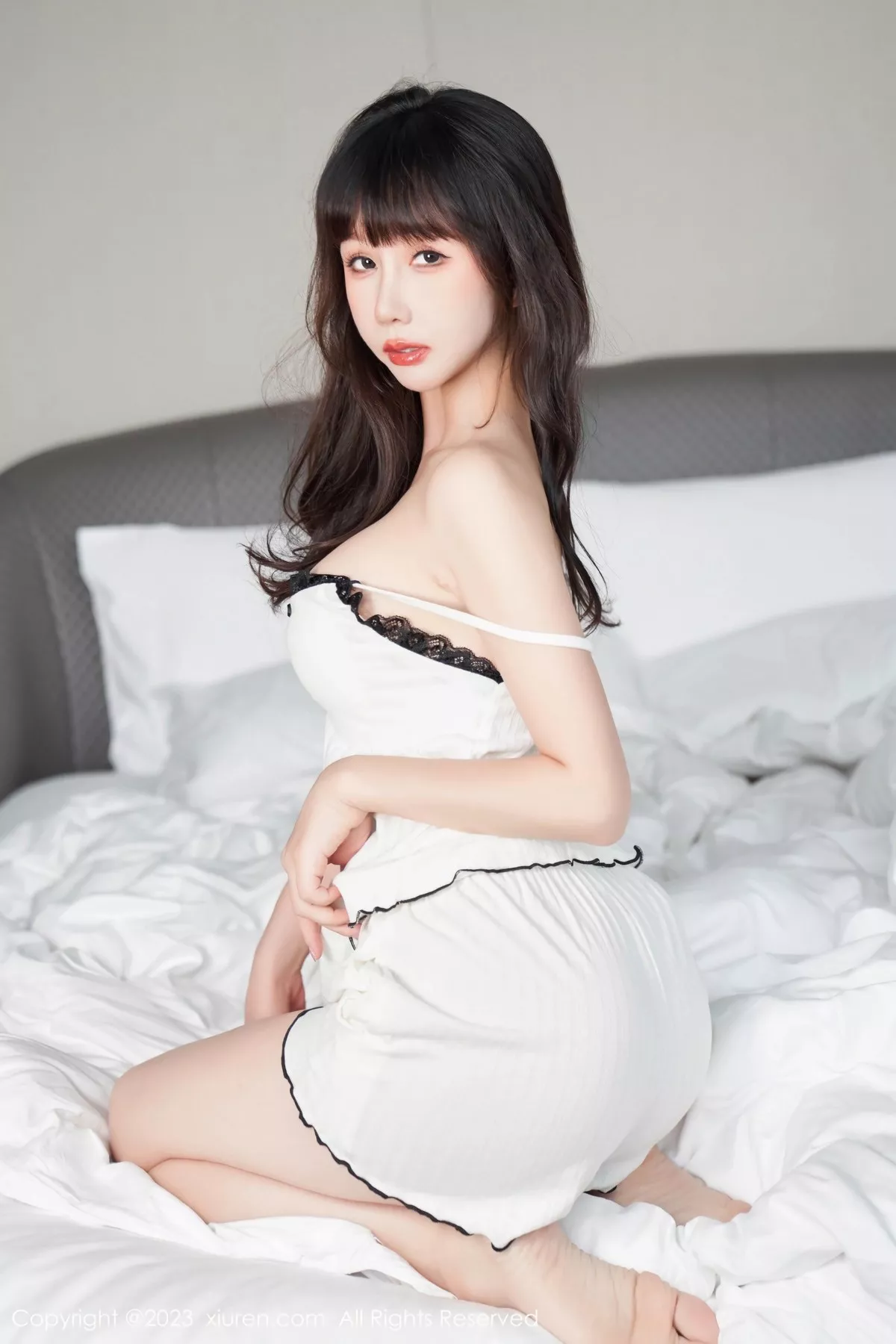 图片[26]-[XiuRen秀人网]第6975期波巧酱写真-秀人集