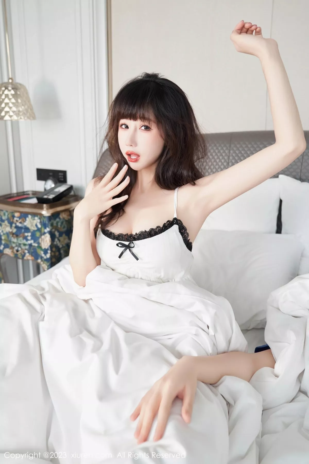 图片[13]-[XiuRen秀人网]第6975期波巧酱写真-秀人集