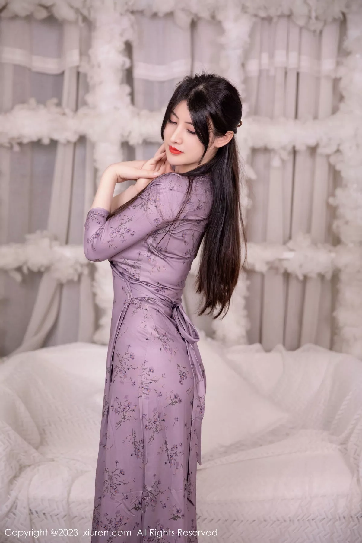 图片[2]-[XiuRen秀人网]第7126期诗诗写真-秀人集