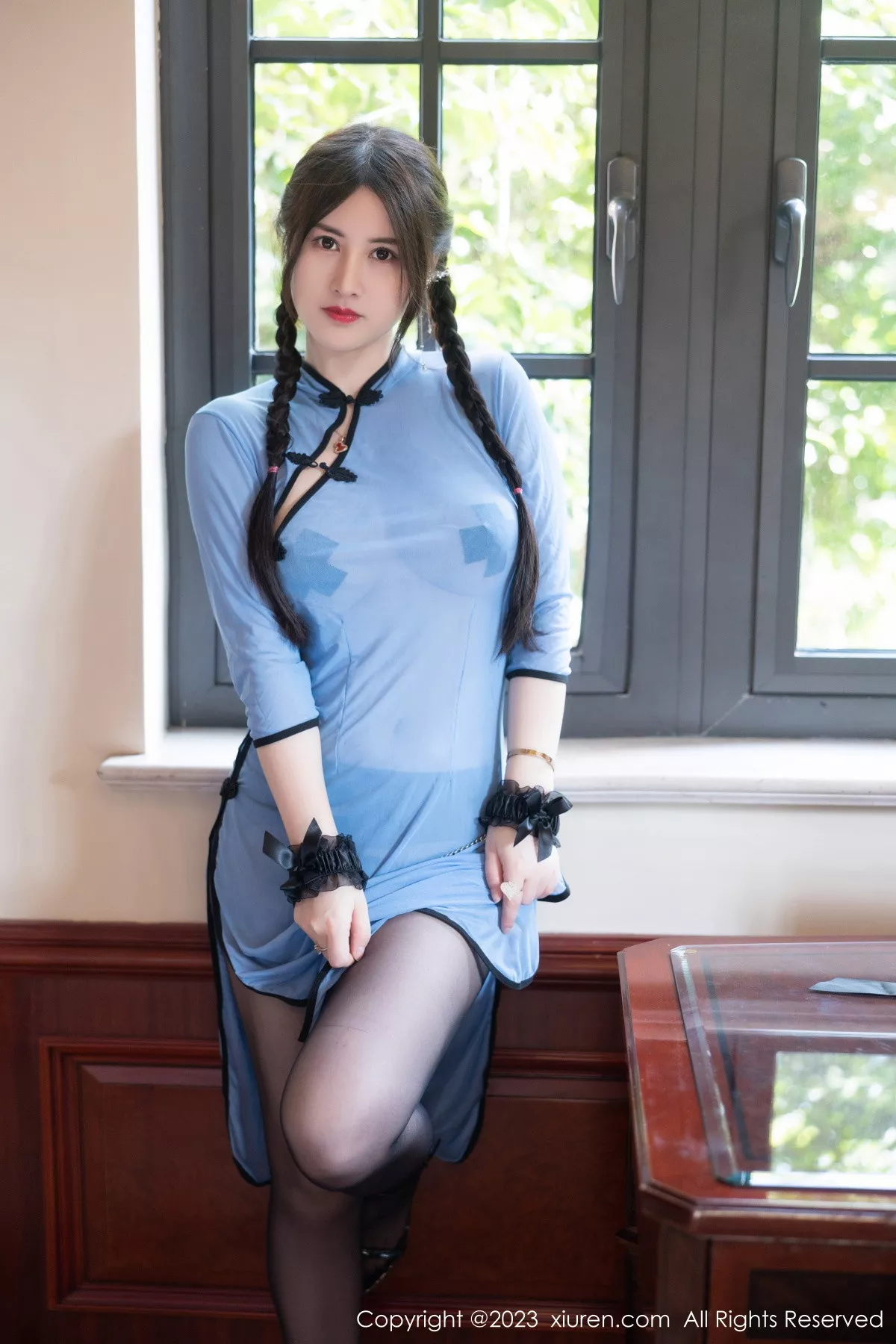 图片[6]-[XiuRen秀人网]第7357期诗诗写真-秀人集