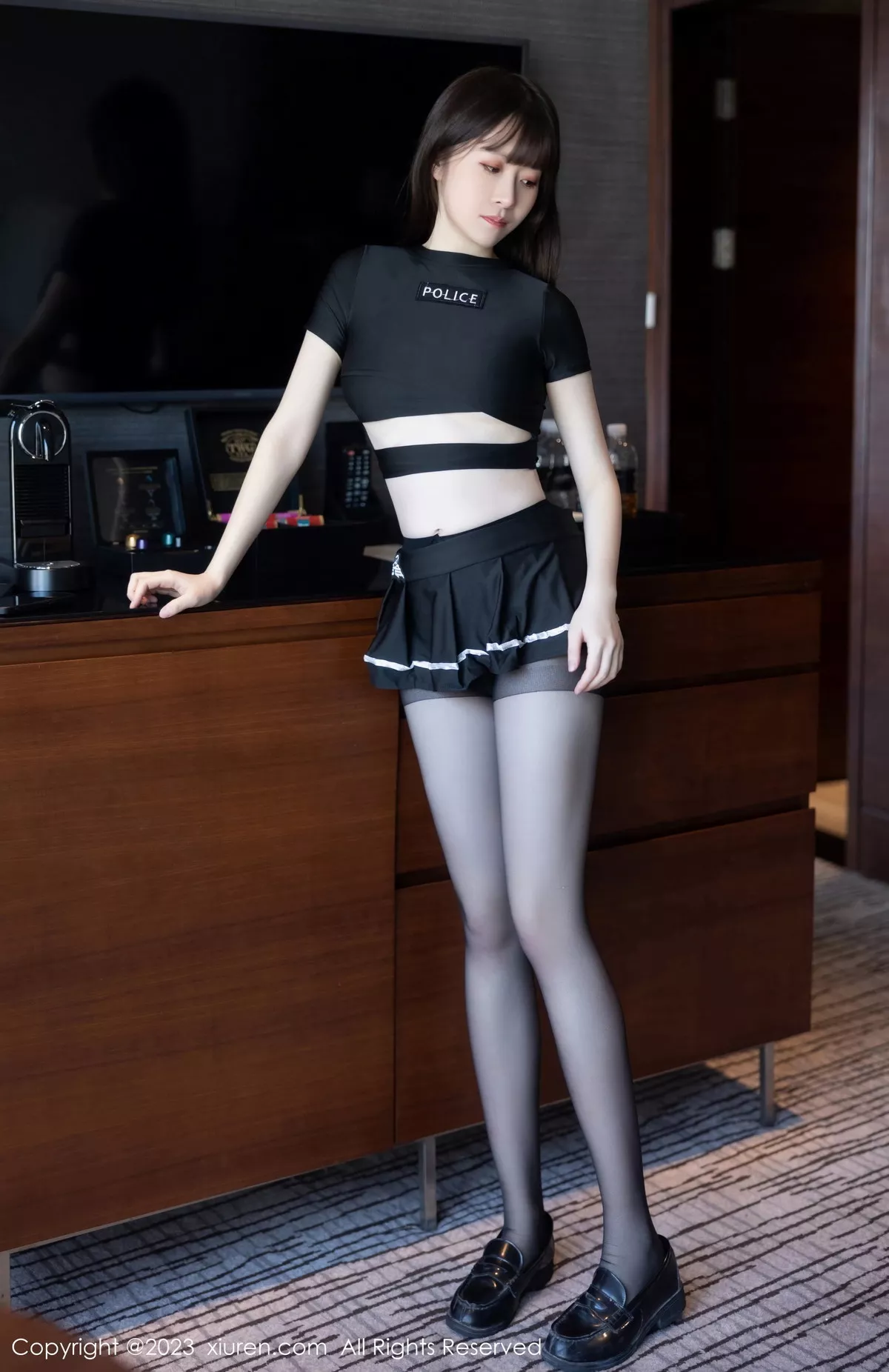 图片[2]-[XiuRen秀人网]第7637期林悠悠写真-秀人集
