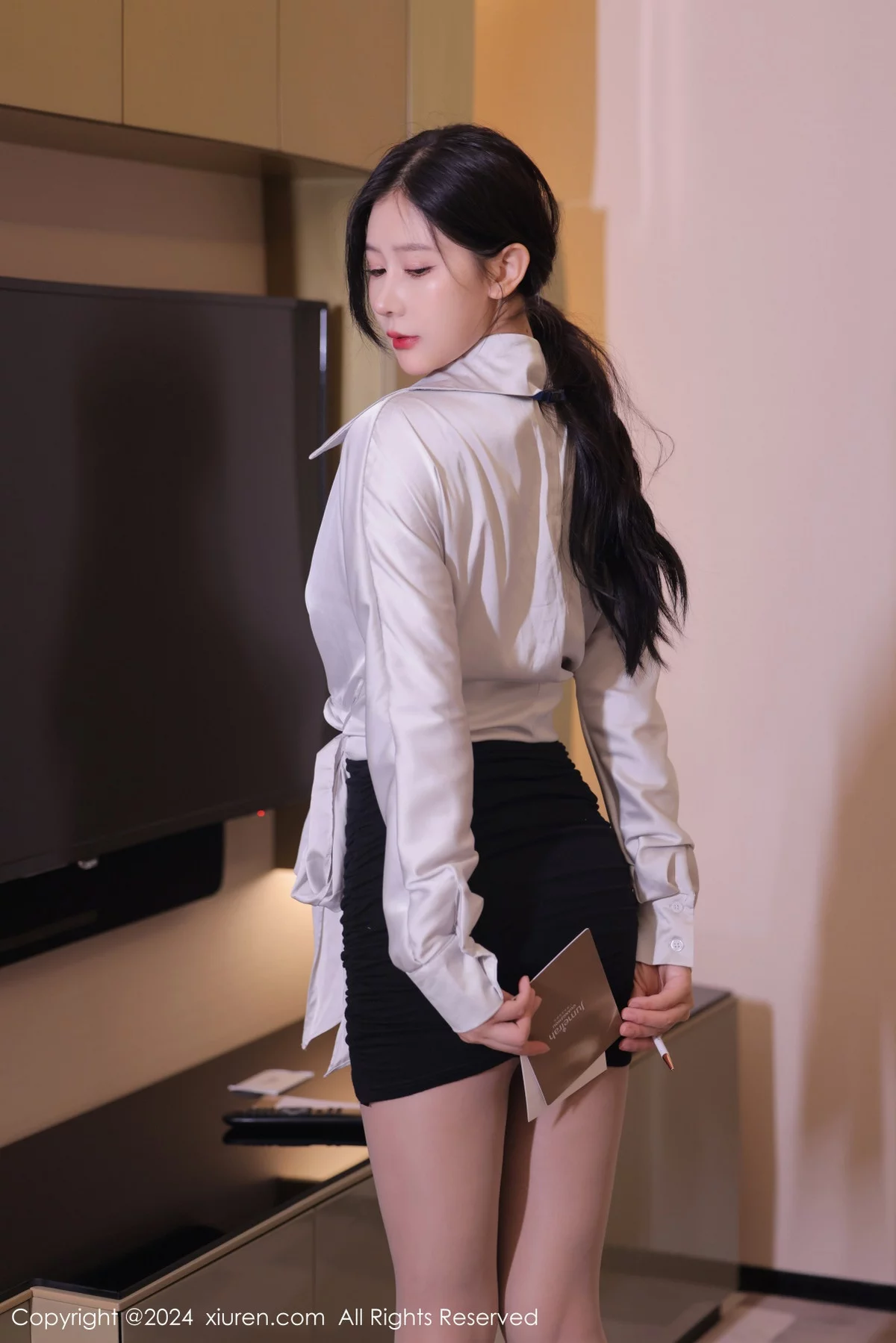 图片[3]-[XiuRen秀人网]第7926期尹甜甜写真-秀人集