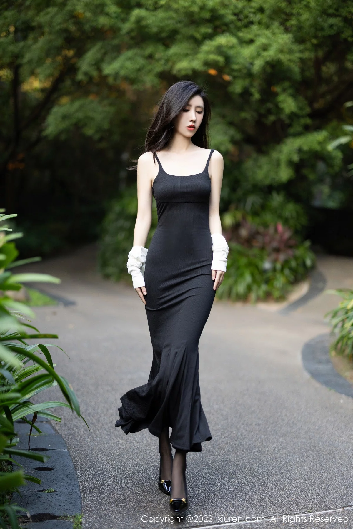 图片[13]-[XiuRen秀人网]第7830期章芃芃写真-秀人集