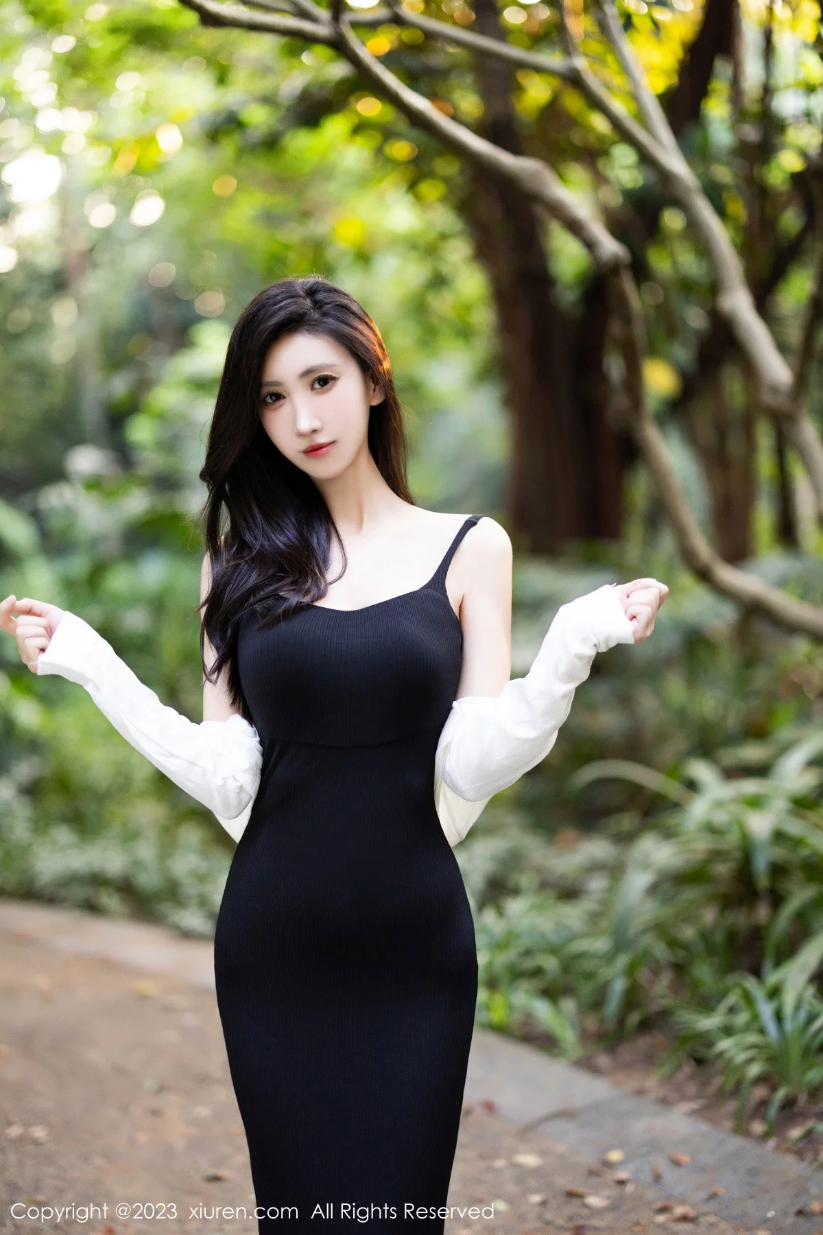 图片[4]-[XiuRen秀人网]第7830期章芃芃写真-秀人集