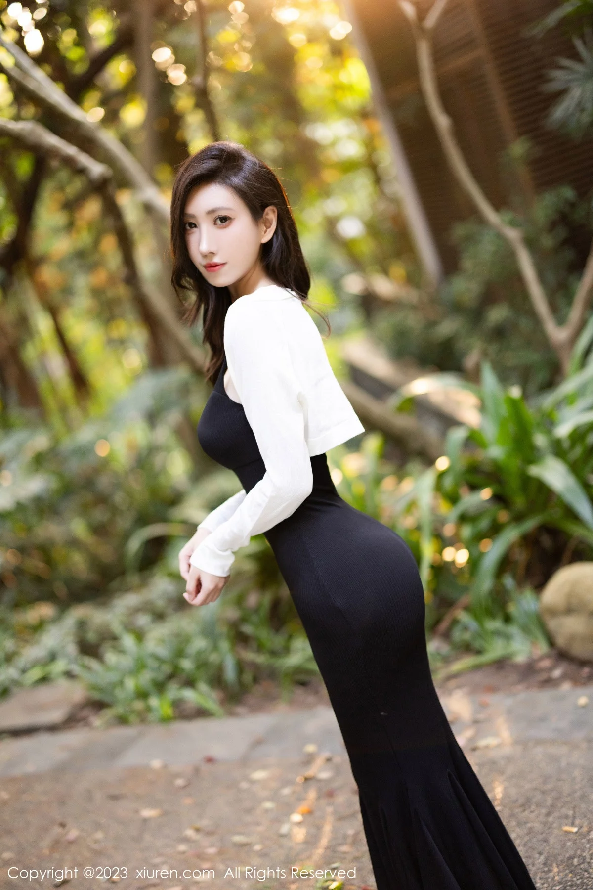 图片[2]-[XiuRen秀人网]第7830期章芃芃写真-秀人集
