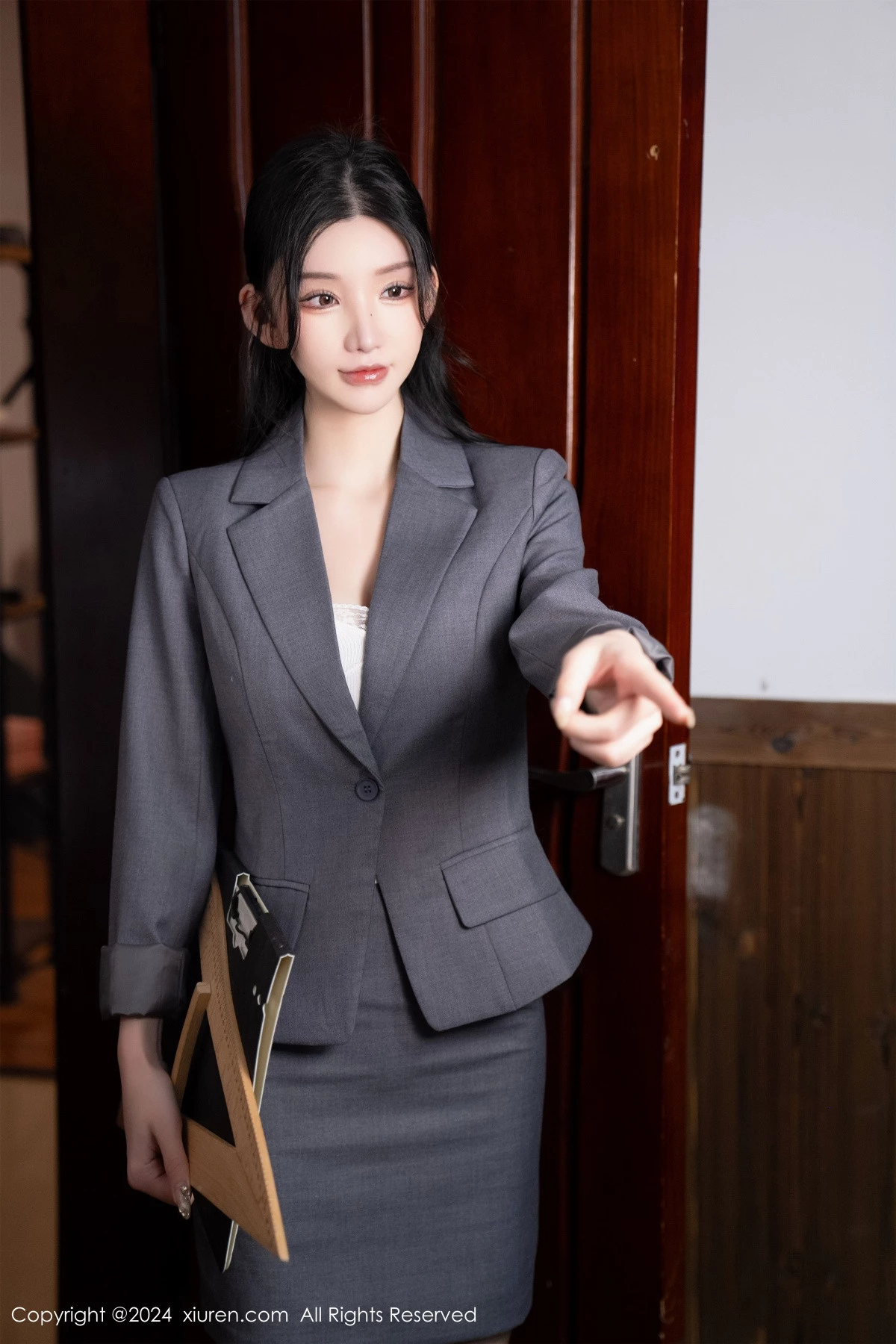 图片[9]-[XiuRen秀人网]第8204期周于希写真-秀人集