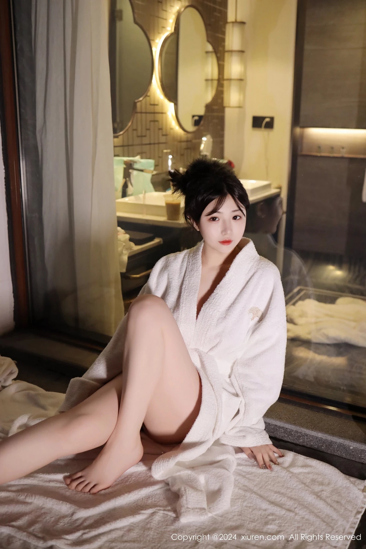 图片[4]-[XiuRen秀人网]第8263期陈小花写真-秀人集