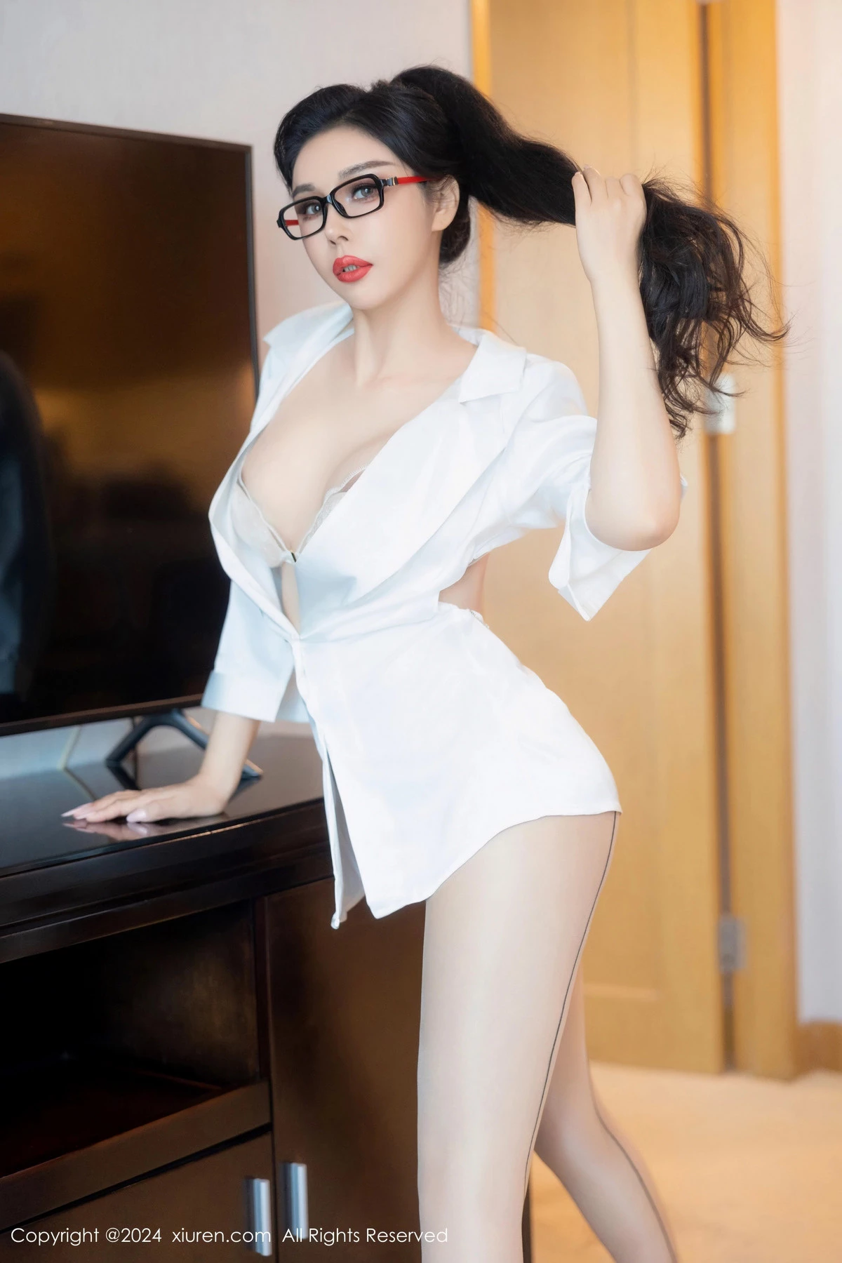 图片[3]-[XiuRen秀人网]第8469期田冰冰写真-秀人集