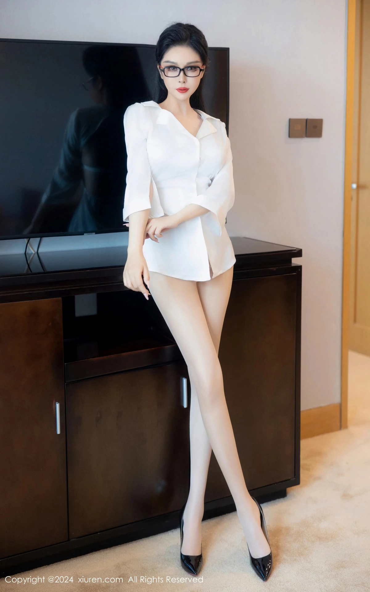 图片[23]-[XiuRen秀人网]第8469期田冰冰写真-秀人集