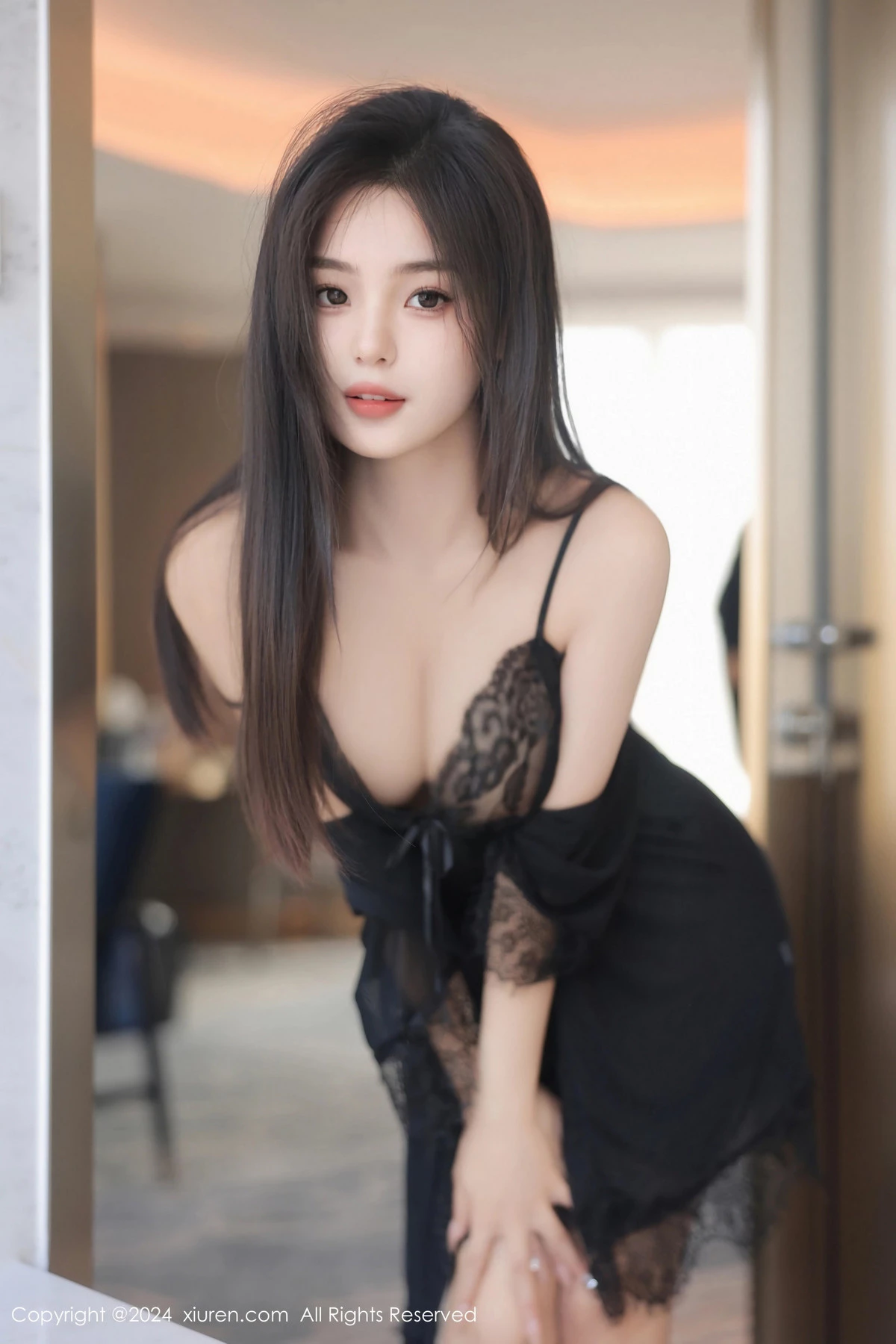图片[6]-[XiuRen秀人网]第8550期周周不吃香菜写真-秀人集