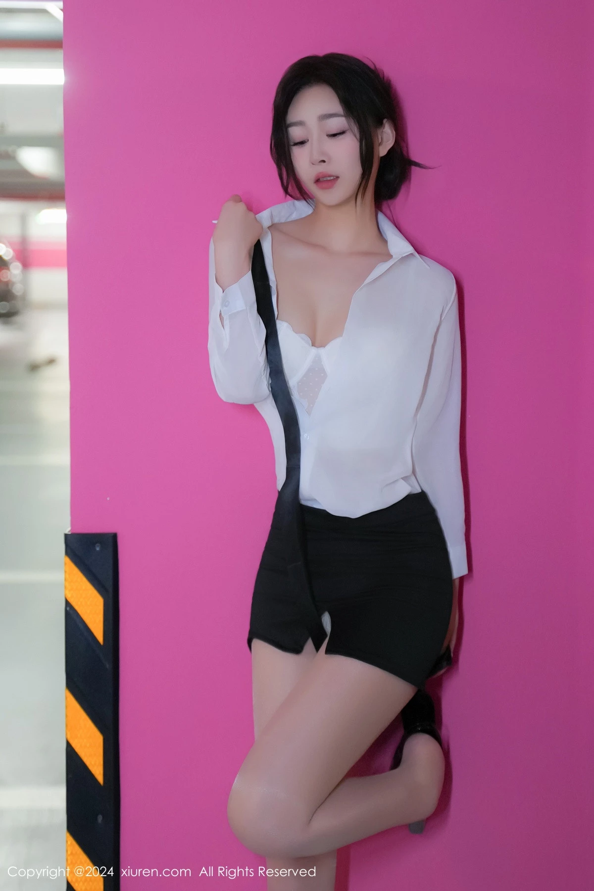 图片[16]-[XiuRen秀人网]第8613期软糖爱喝奶写真-秀人集