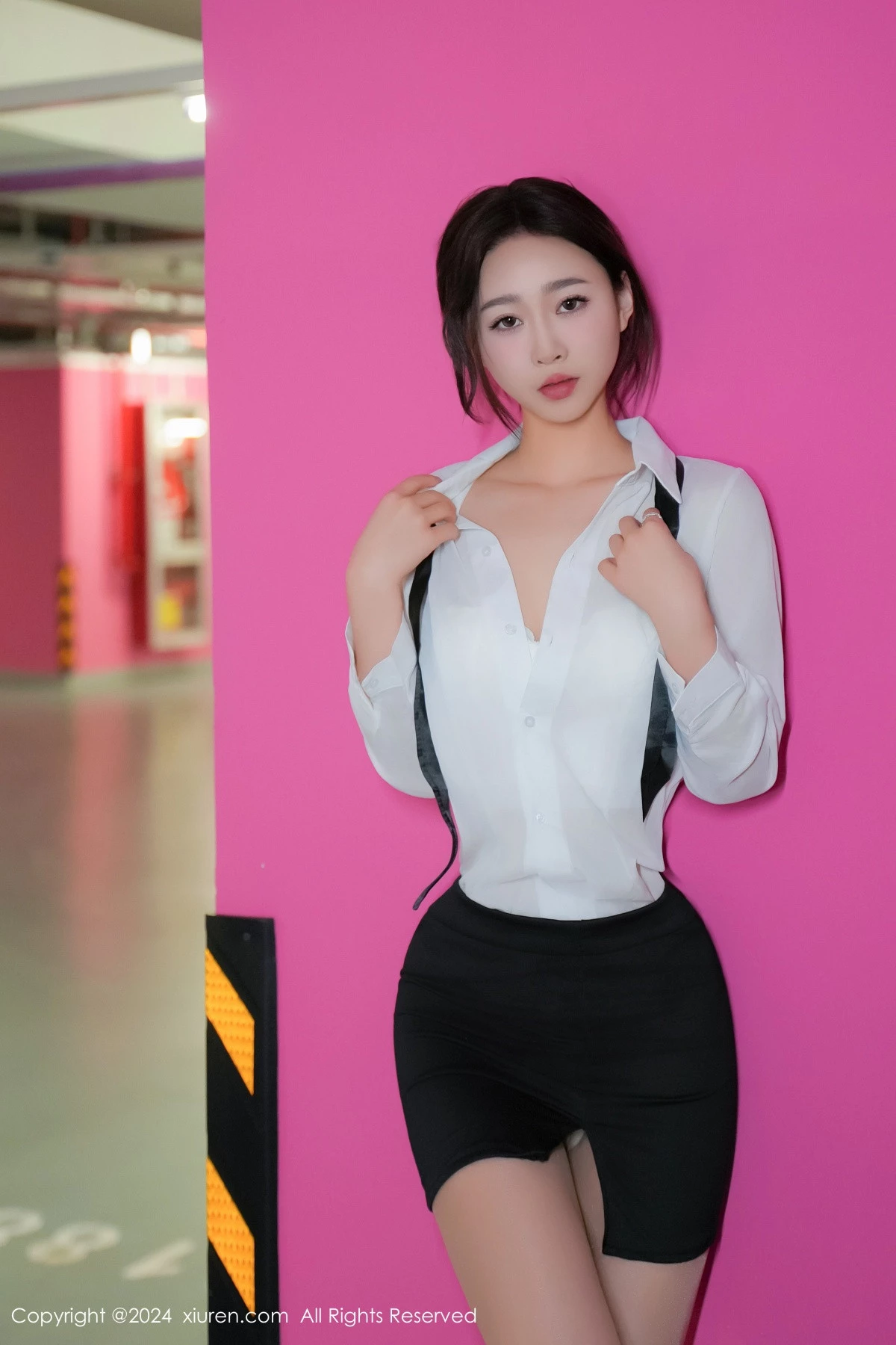 图片[12]-[XiuRen秀人网]第8613期软糖爱喝奶写真-秀人集