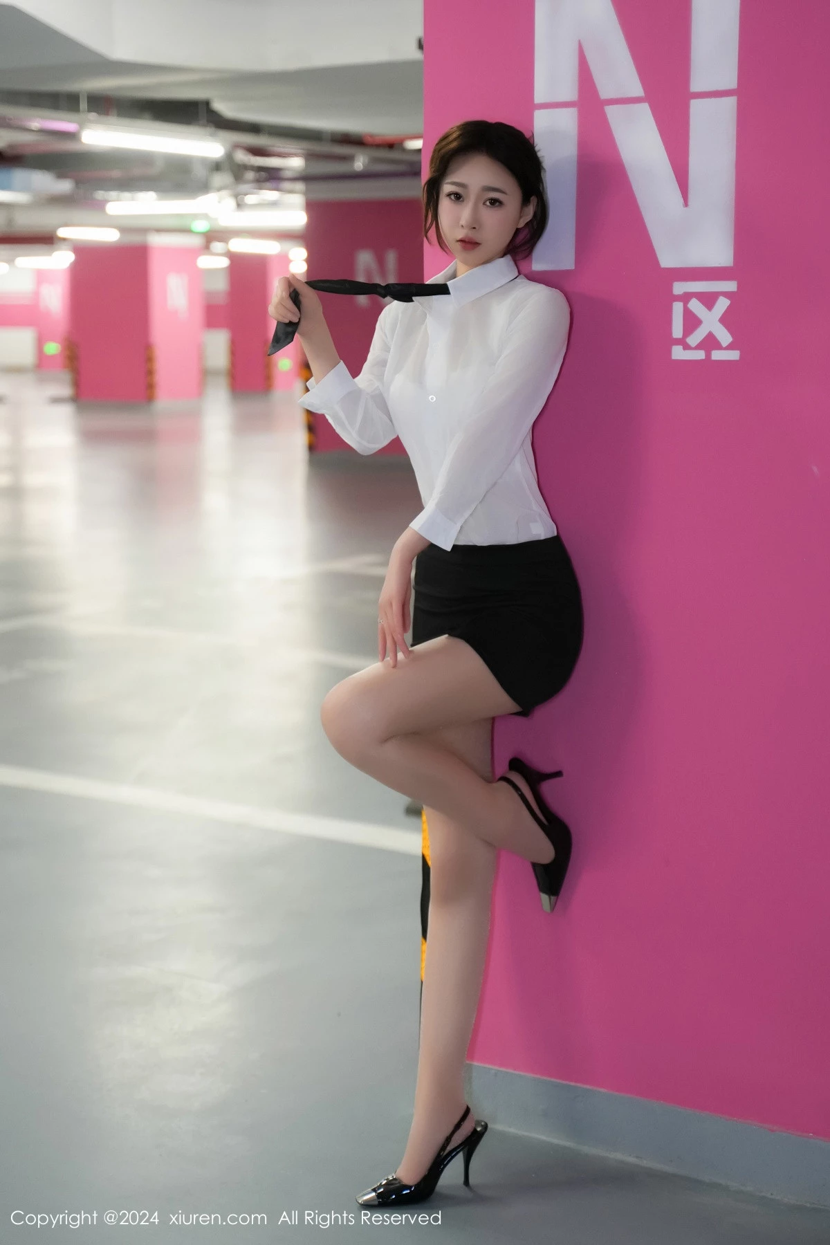 图片[11]-[XiuRen秀人网]第8613期软糖爱喝奶写真-秀人集