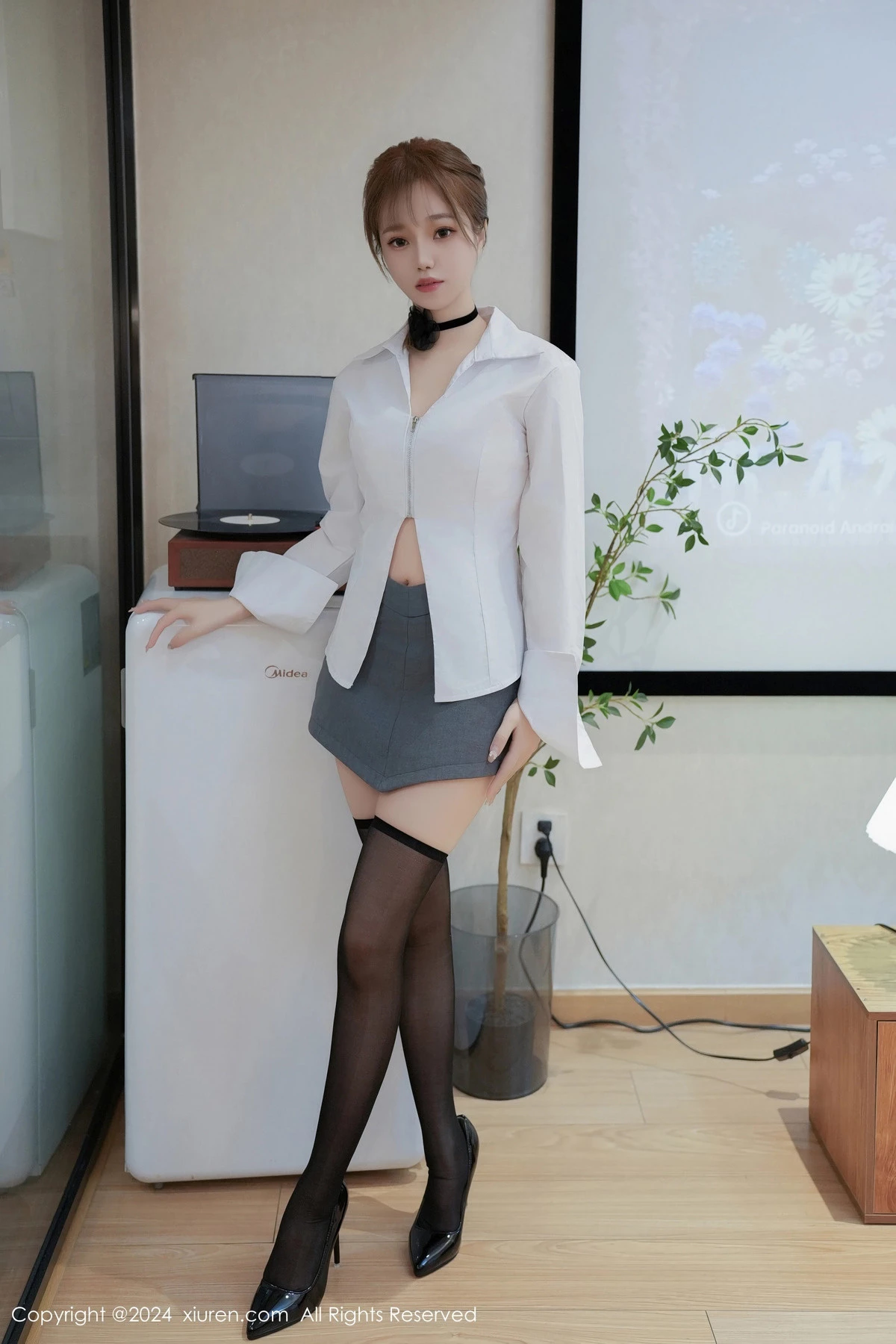 图片[8]-[XiuRen秀人网]第8609期甜白酱写真-秀人集
