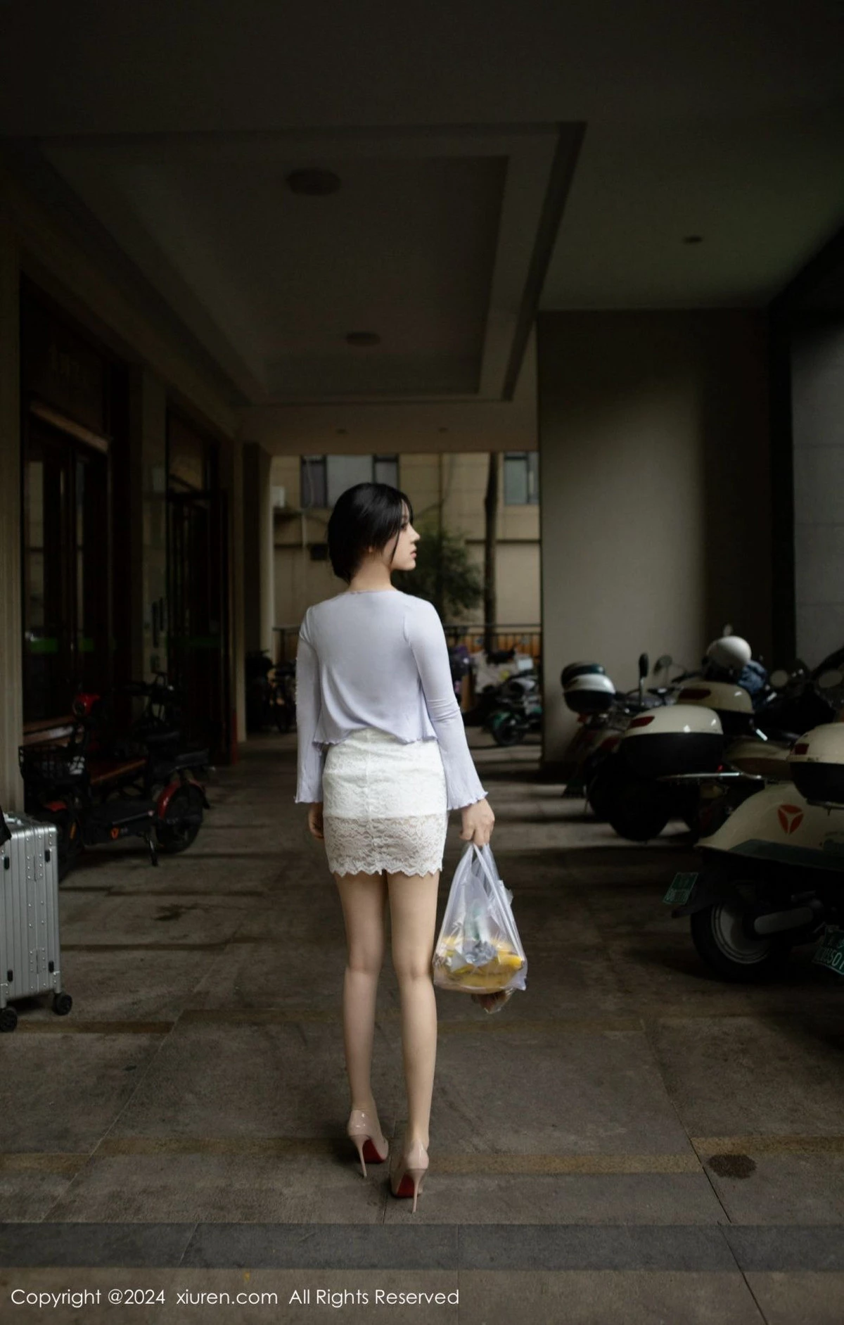 图片[16]-[XiuRen秀人网]第8677期豆瓣酱写真-秀人集