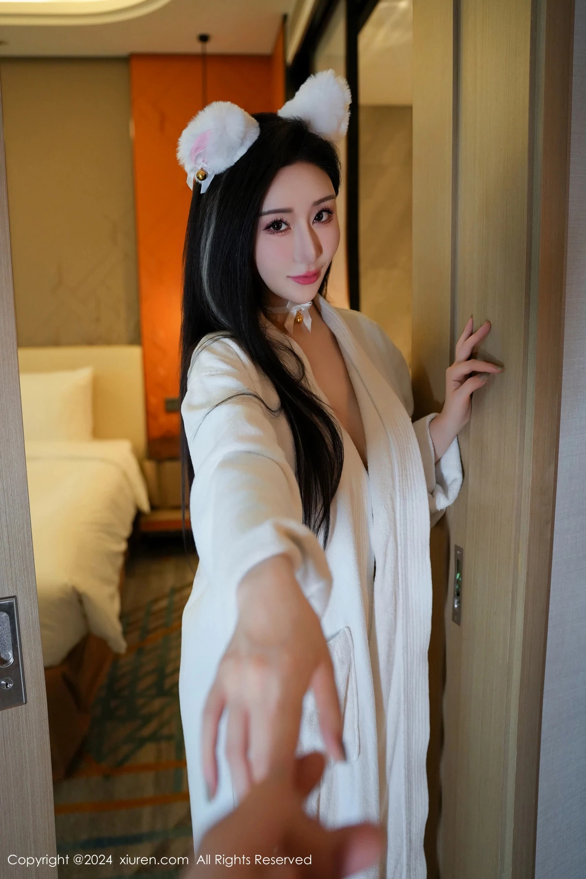 图片[2]-[XiuRen秀人网]第8679期田兮白写真-秀人集