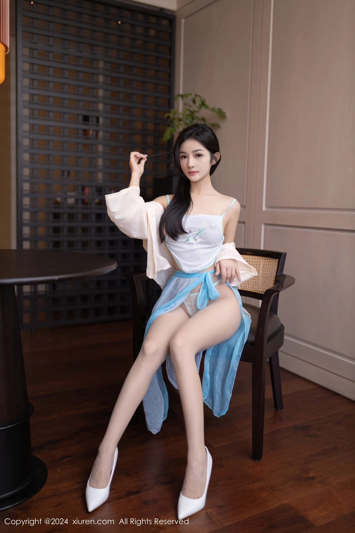 图片[4]-[XiuRen秀人网]第8691期谭小灵写真-秀人集
