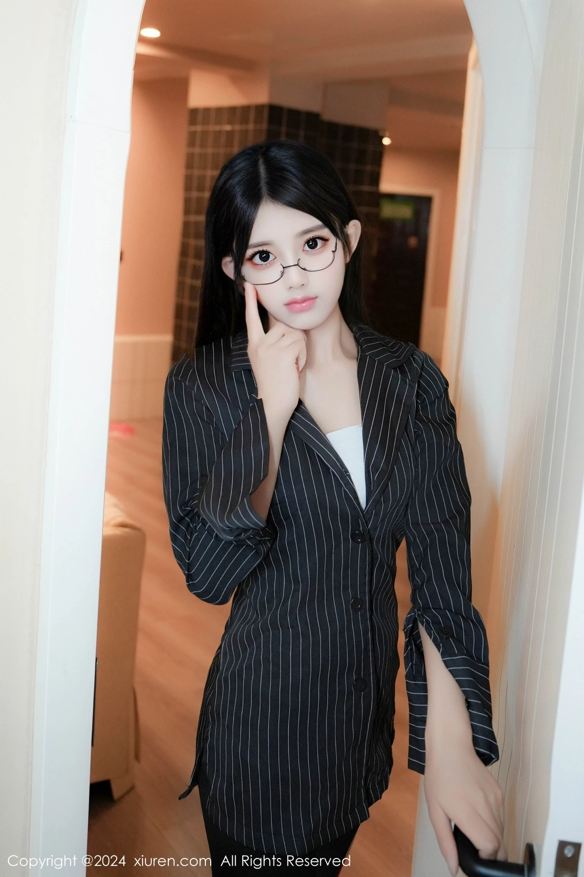 图片[17]-[XiuRen秀人网]第8802期美少女写真-秀人集