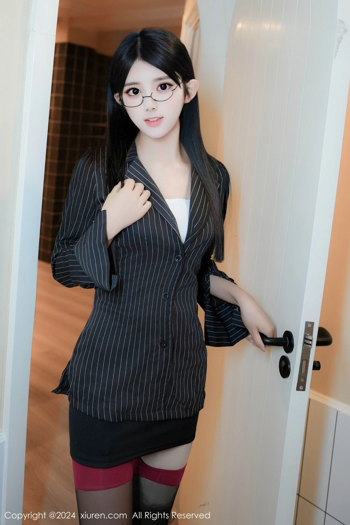 图片[18]-[XiuRen秀人网]第8802期美少女写真-秀人集