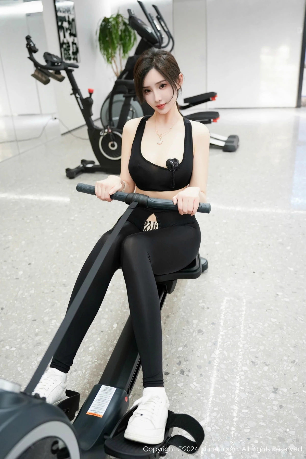 图片[25]-[XiuRen秀人网]第8810期周妍希写真-秀人集