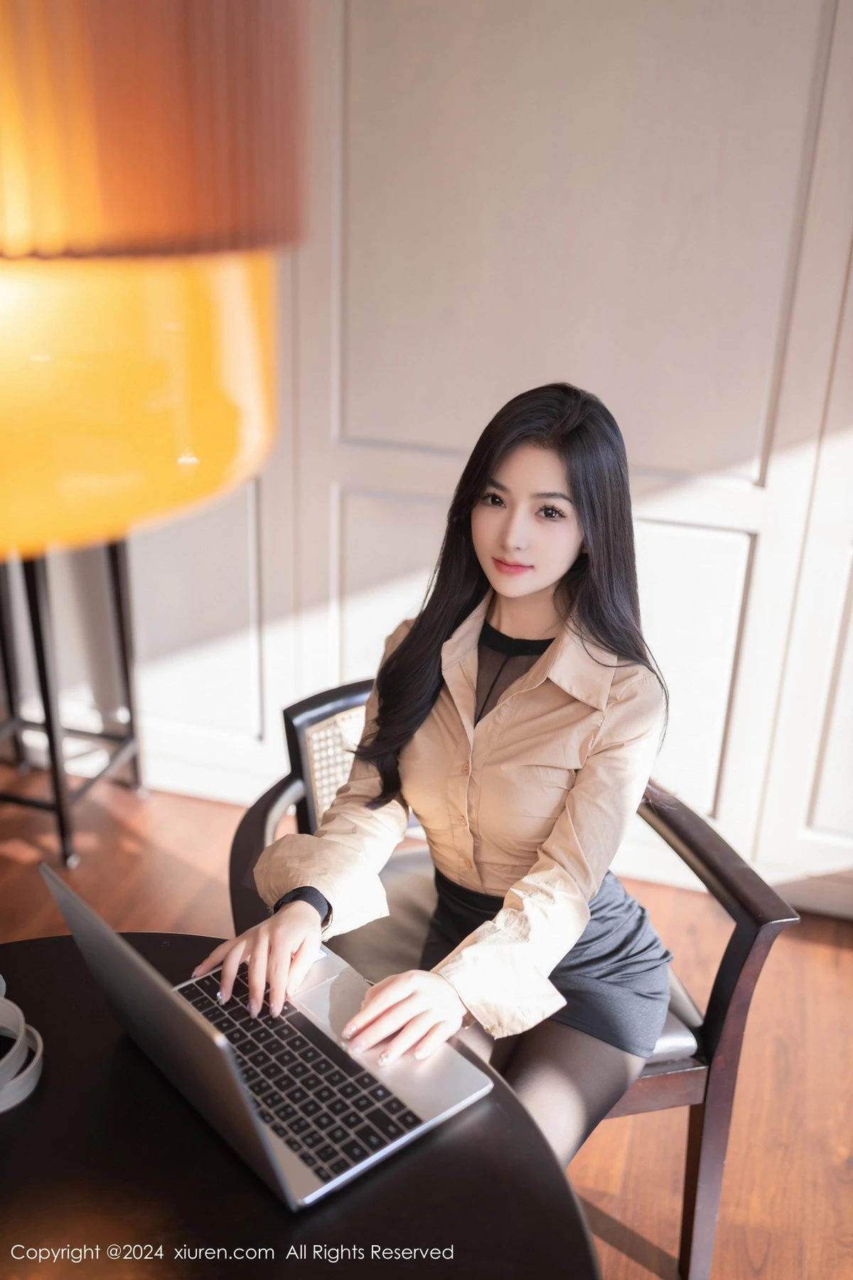 图片[2]-[XiuRen秀人网]第8835期谭小灵写真-秀人集