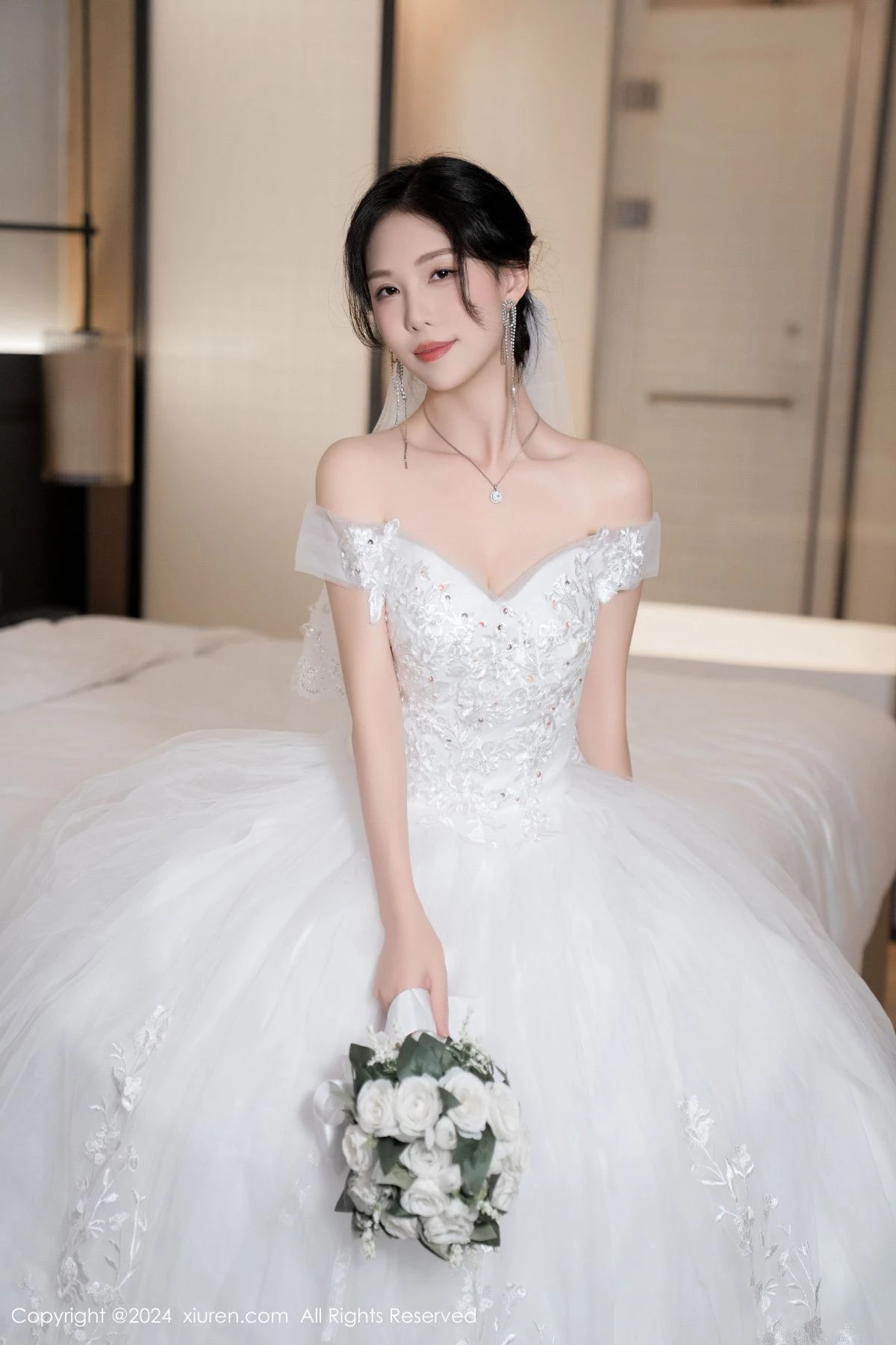 [XiuRen秀人网]第8998期利世写真-秀人集