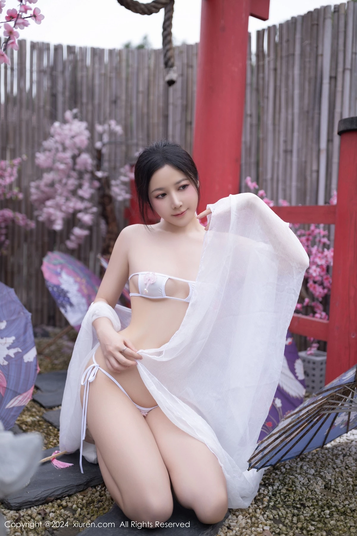 图片[32]-[XiuRen秀人网]第8927期鱼子酱写真-秀人集