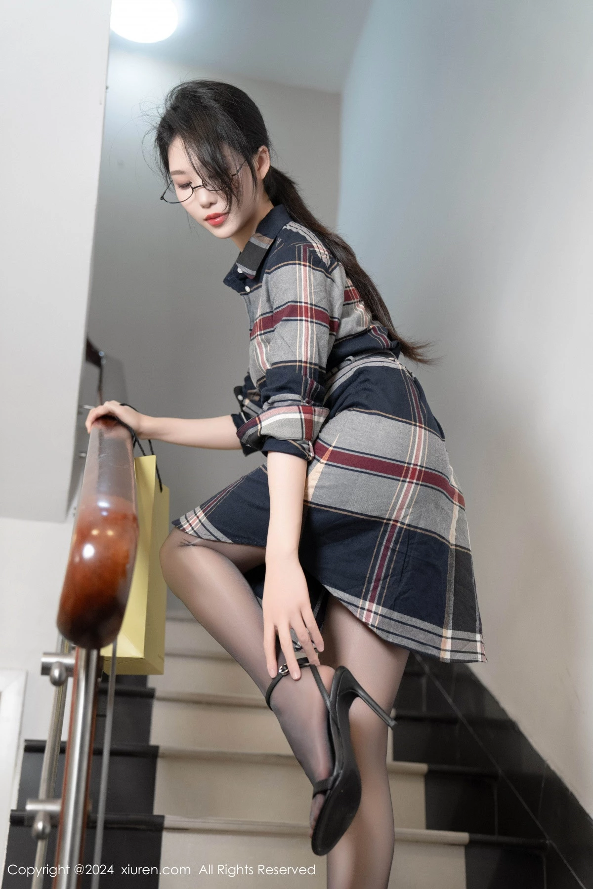图片[12]-[XiuRen秀人网]第8924期利世写真-秀人集
