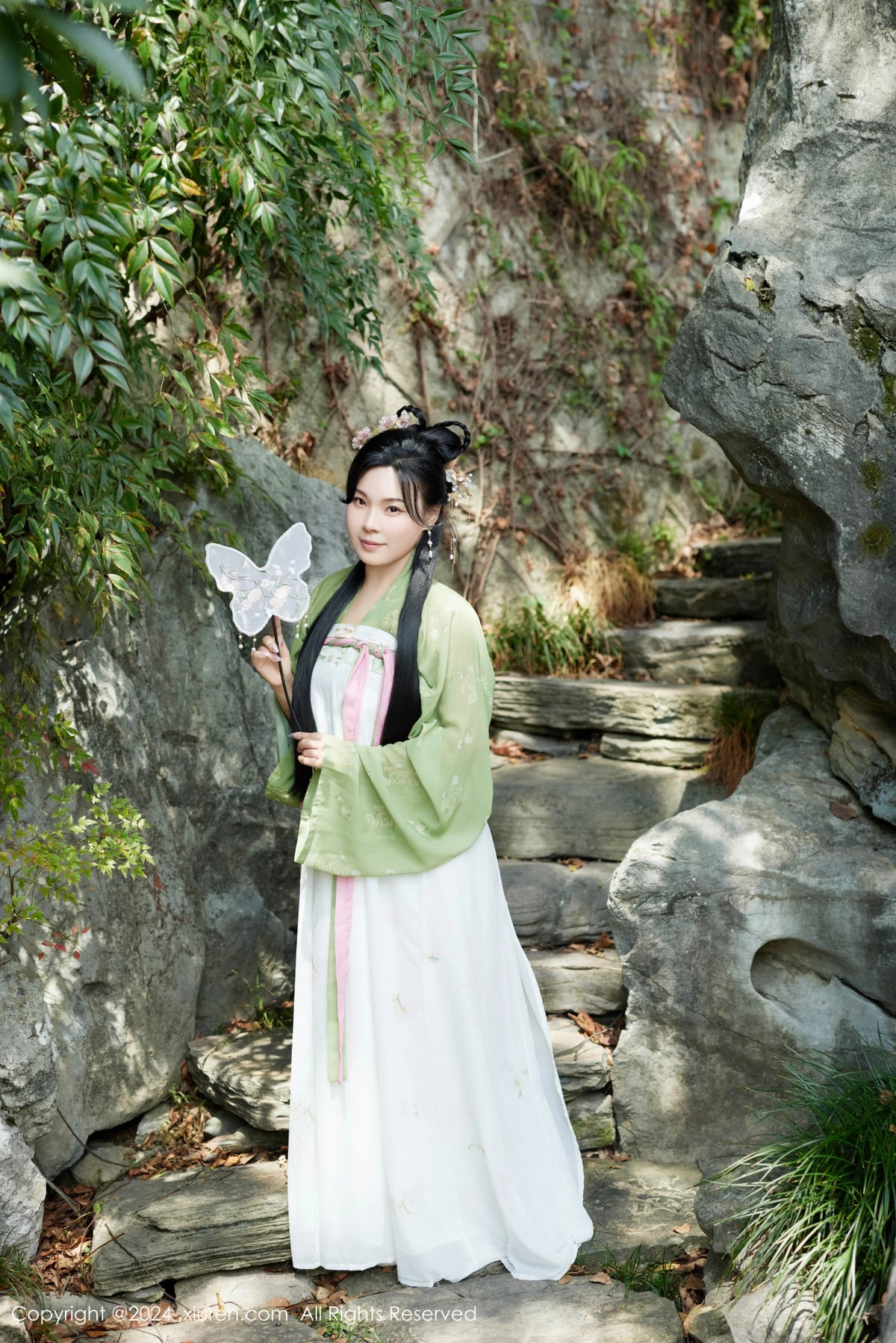 [XiuRen秀人网]第9162期麦田写真-秀人集