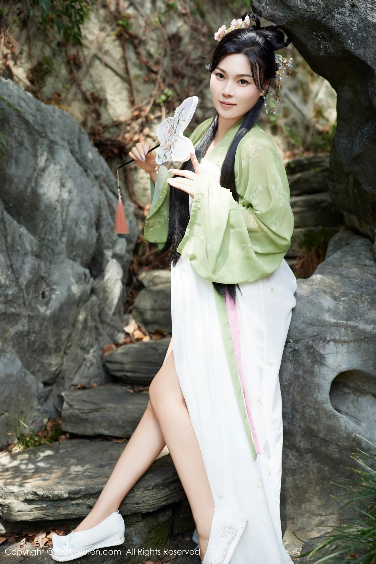 图片[2]-[XiuRen秀人网]第9162期麦田写真-秀人集