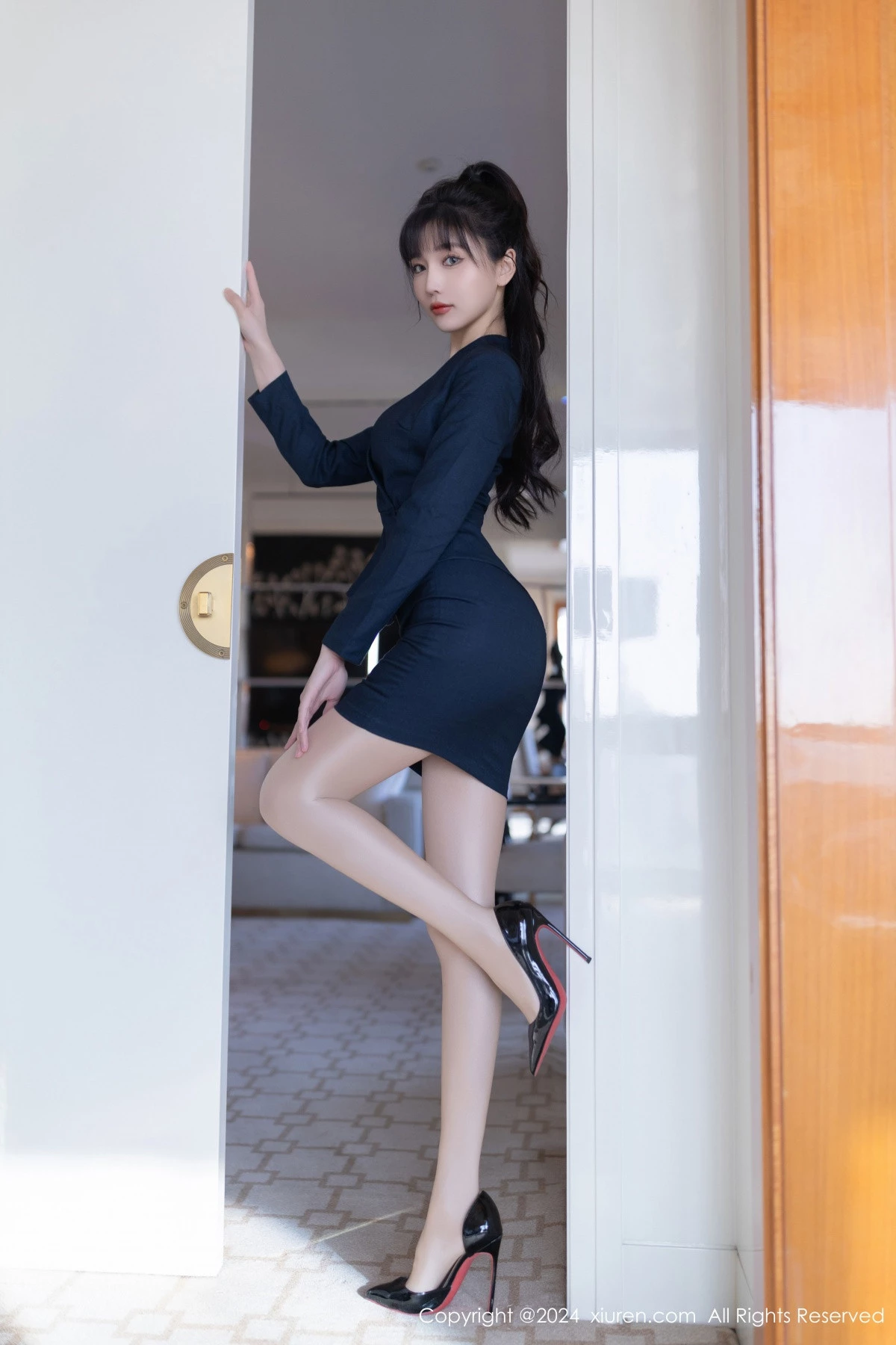 图片[3]-[XiuRen秀人网]第9263期陆萱萱写真-秀人集