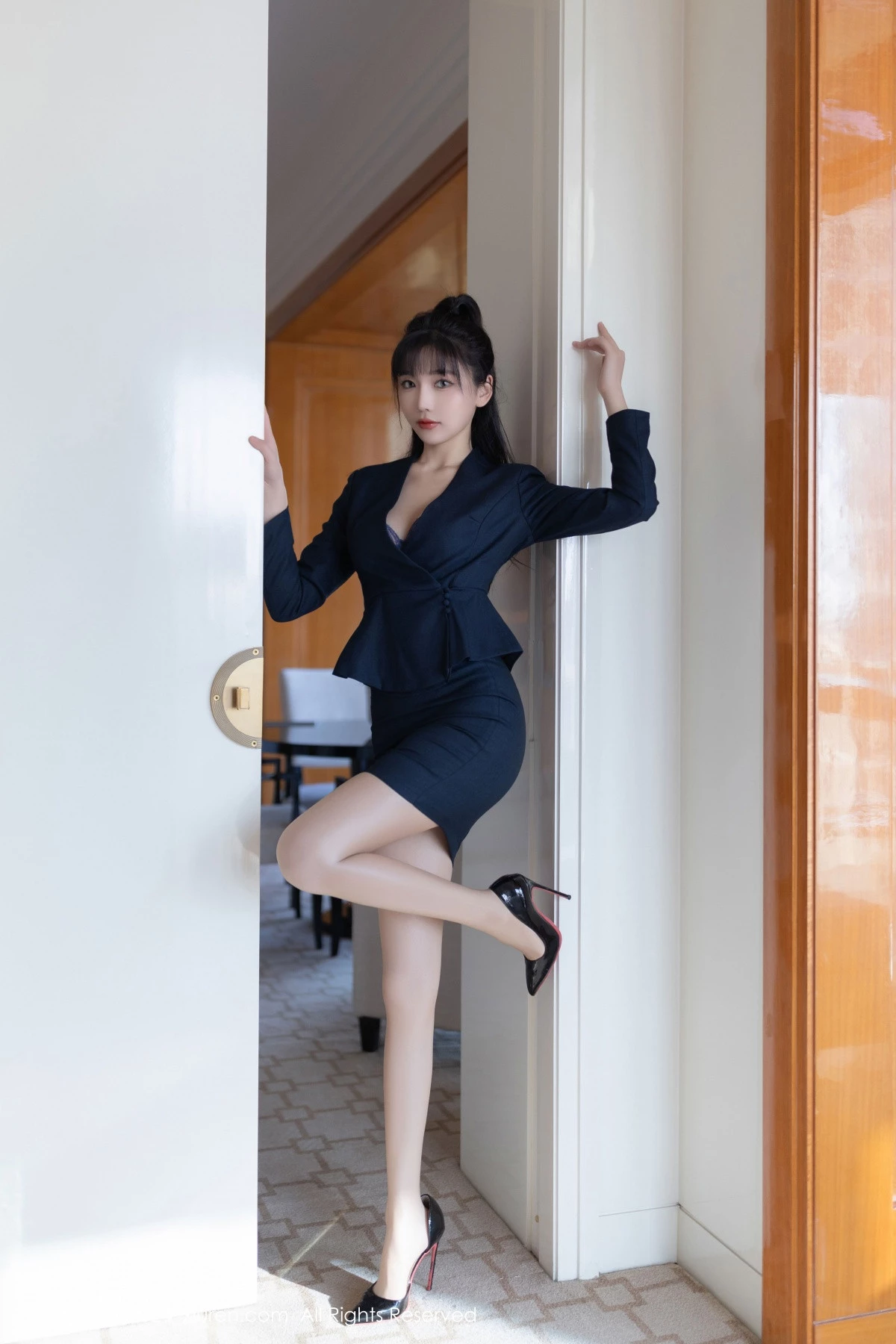 [XiuRen秀人网]第9263期陆萱萱写真-秀人集