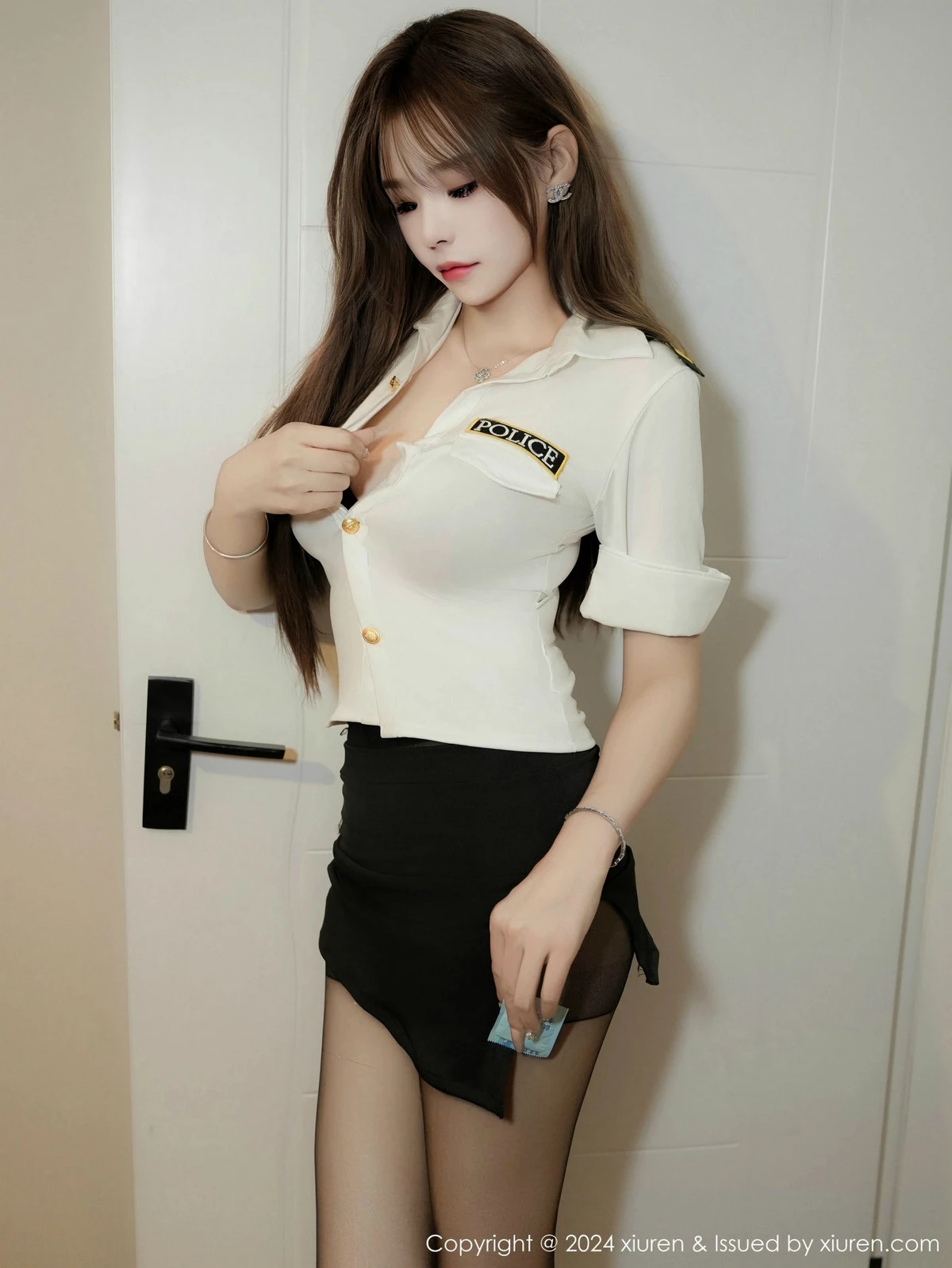 图片[16]-[XiuRen秀人网]第9378期菲菲吃不胖写真-秀人集