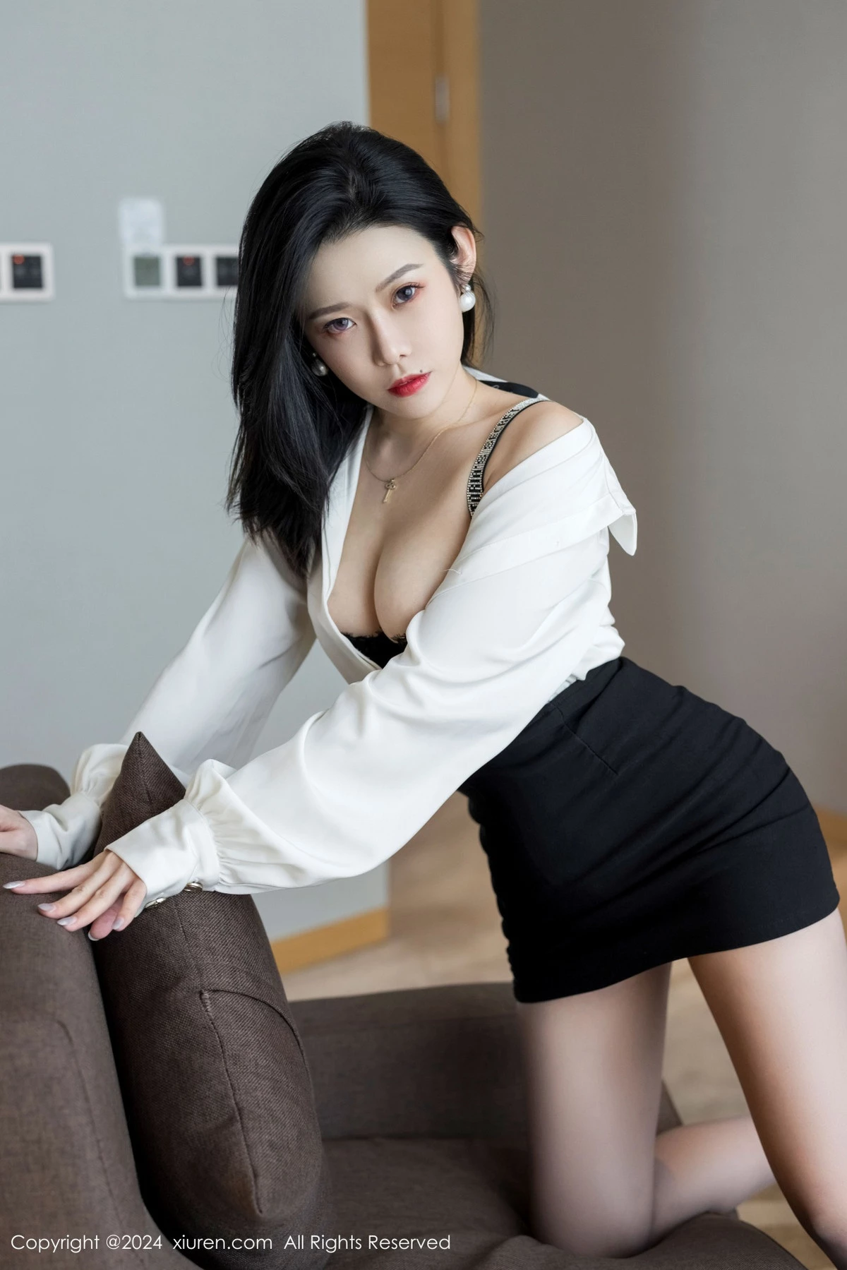 图片[8]-[XiuRen秀人网]第9329期本能写真-秀人集