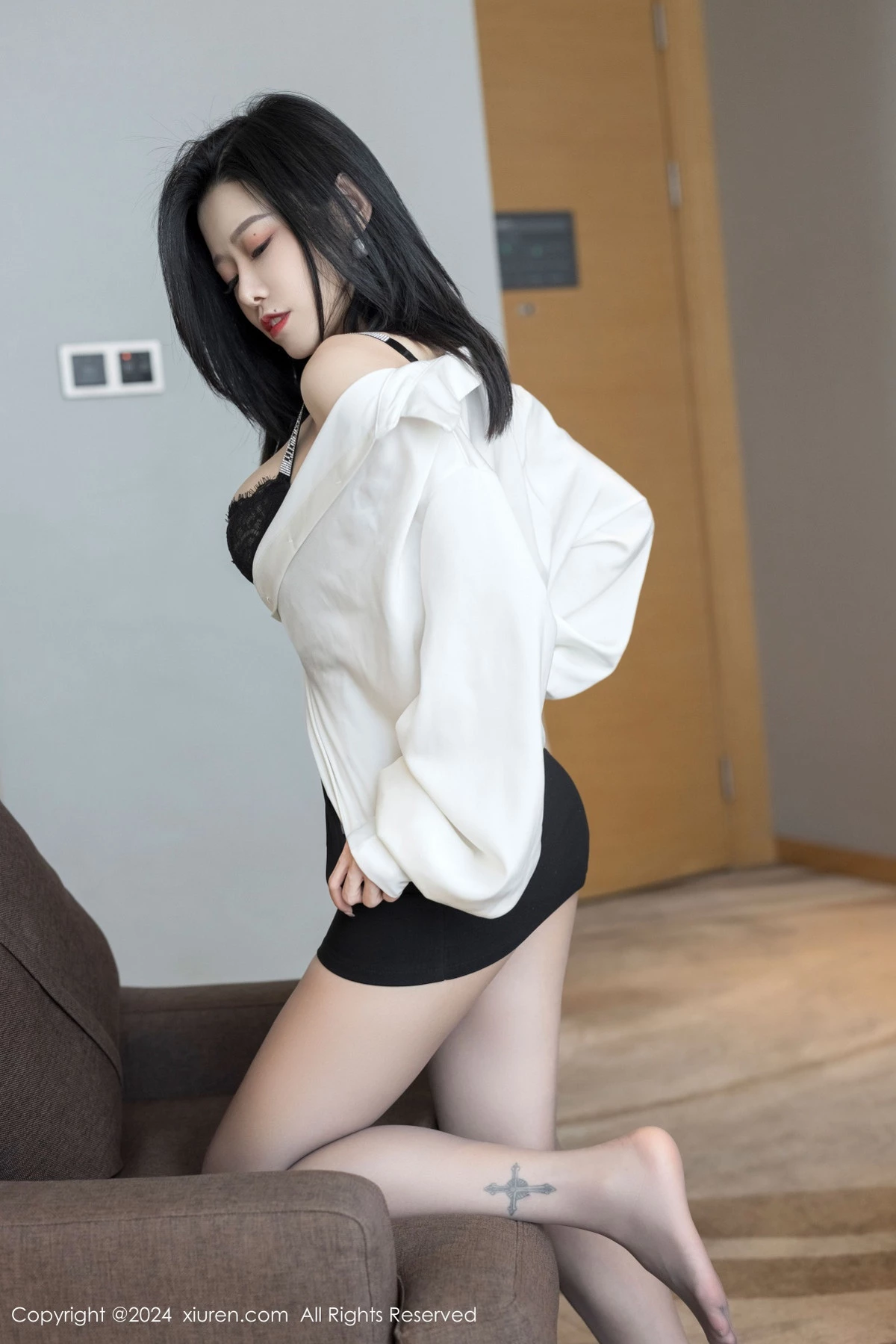 图片[18]-[XiuRen秀人网]第9329期本能写真-秀人集