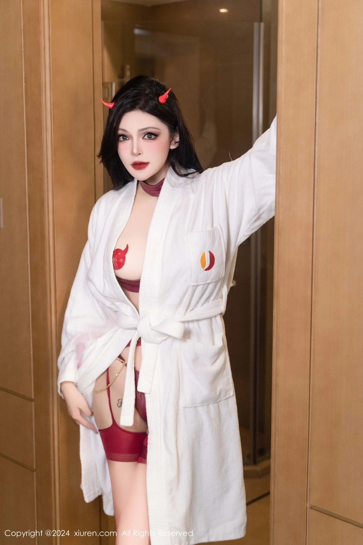 图片[13]-[XiuRen秀人网]第9352期伊丽莎有点白写真-秀人集